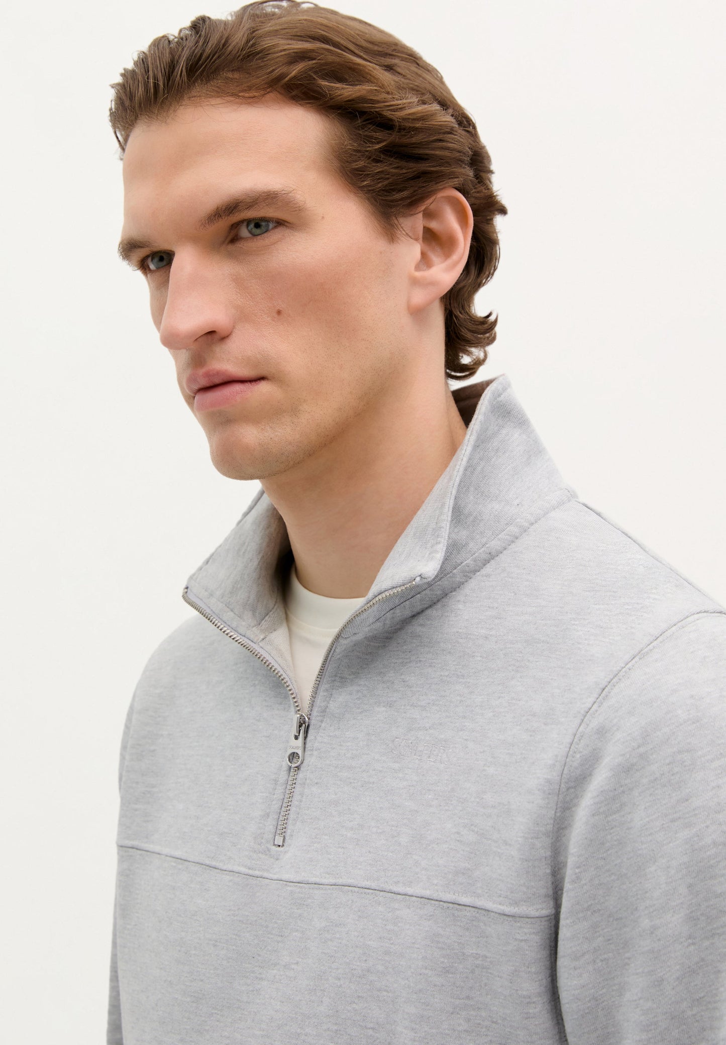 ZIP NECK SWEATSHIRT