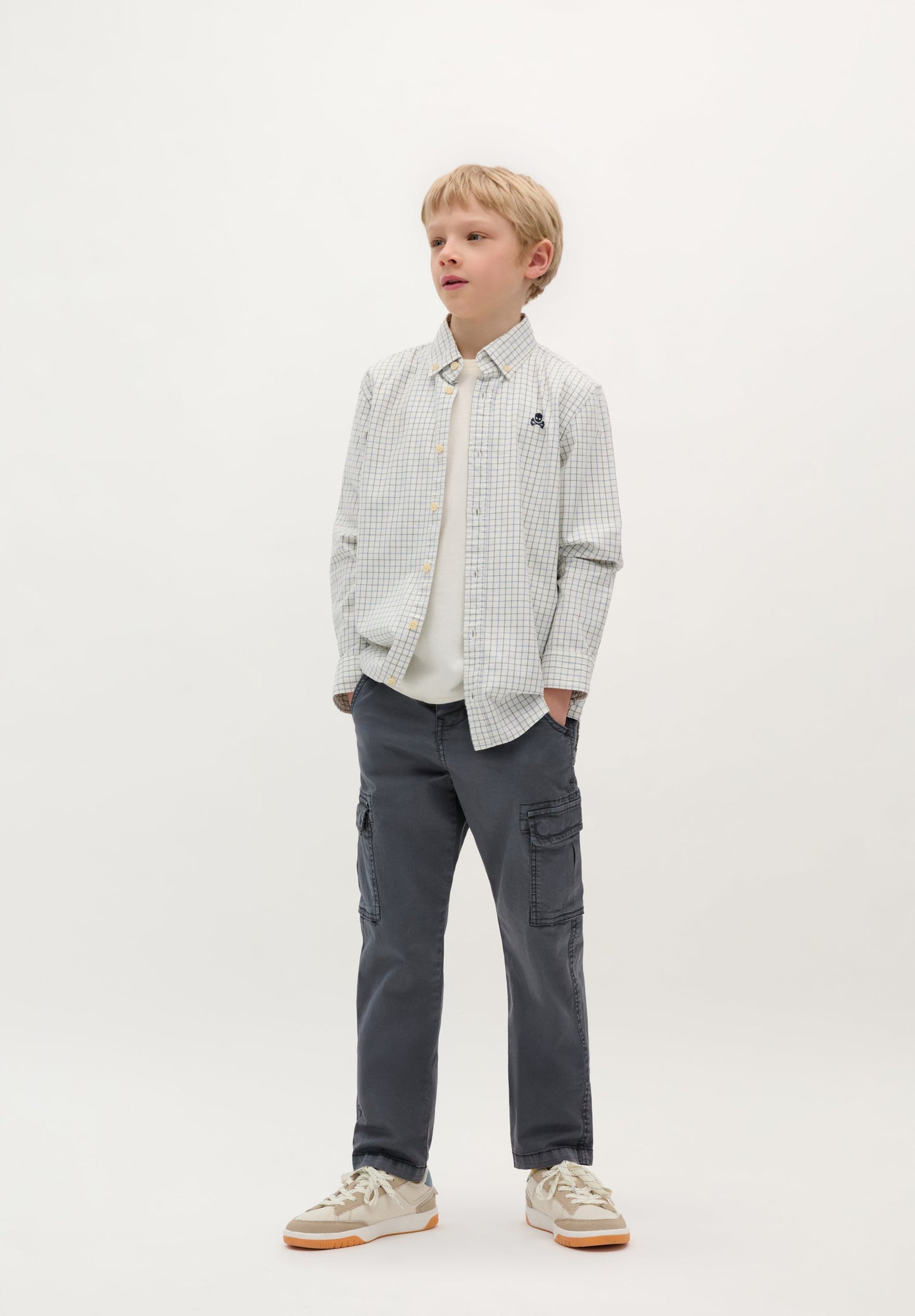 CHECK SHIRT WITH A BUTTON-DOWN COLLAR