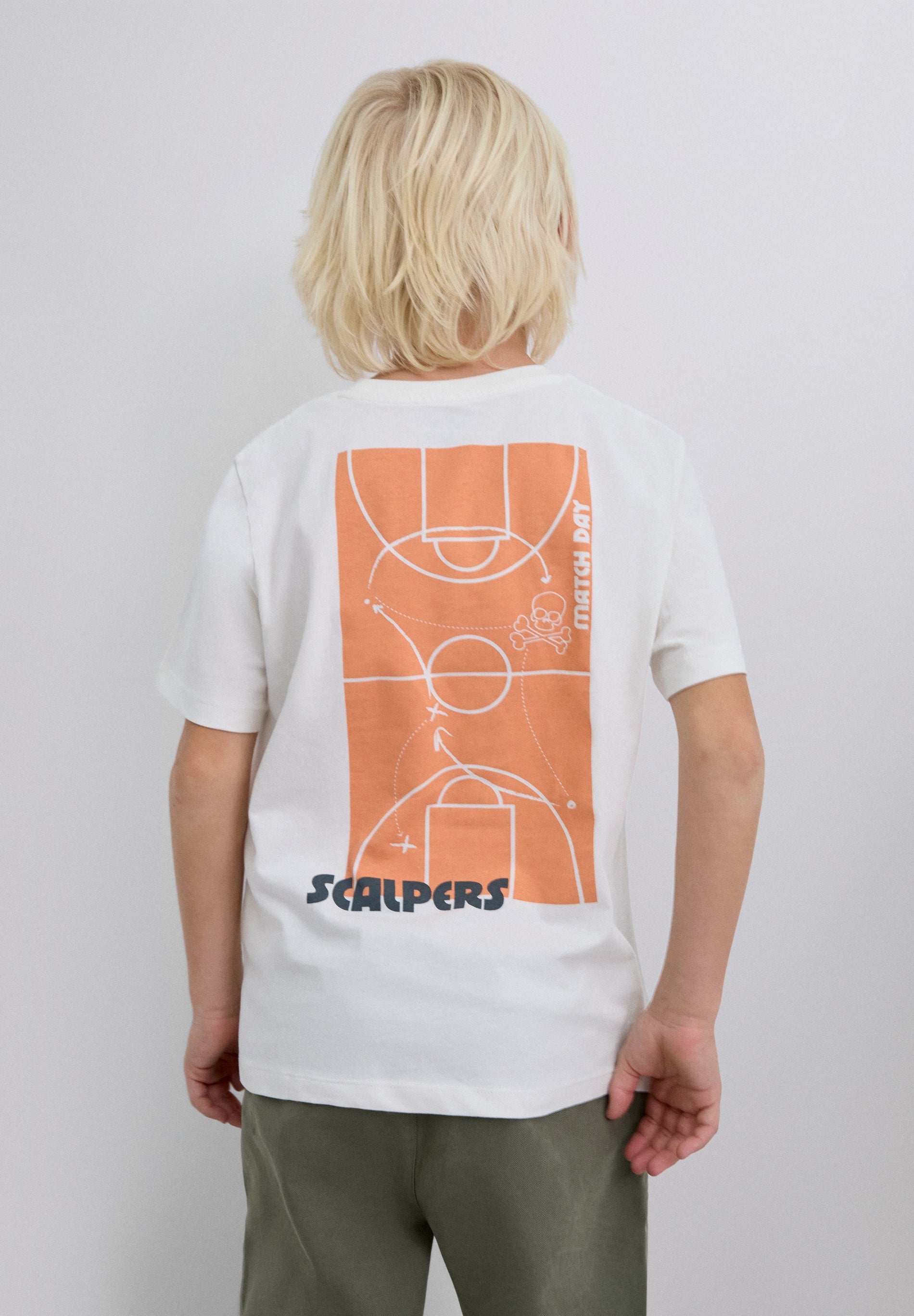 T-SHIRT MIT BASKET-PRINT