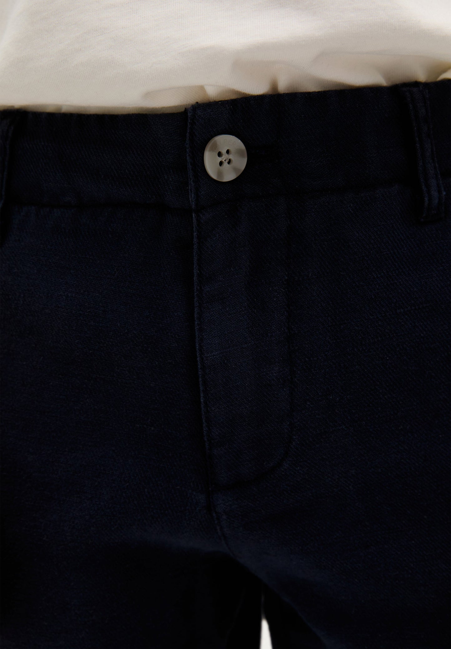 LINEN BERMUDA SHORTS