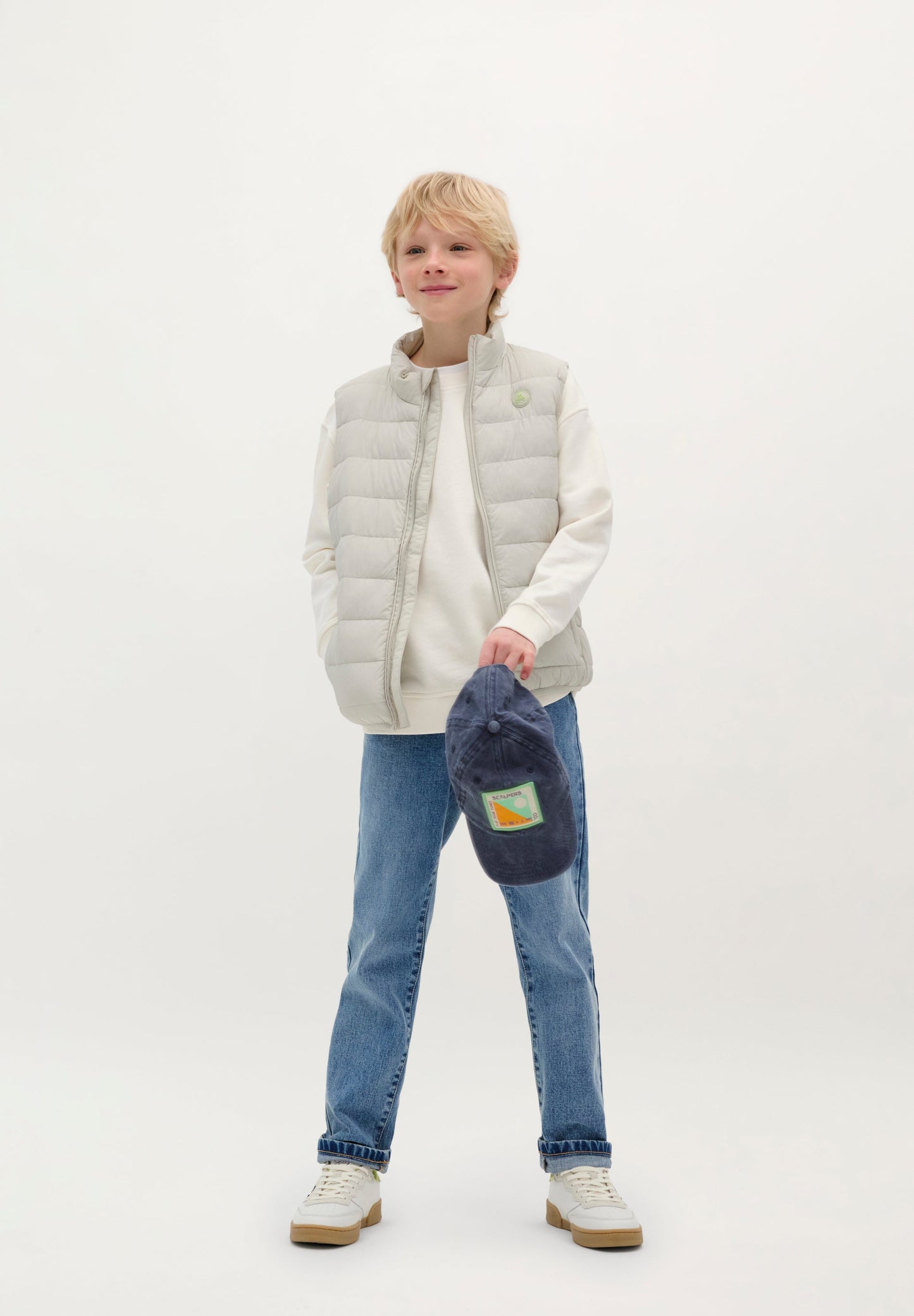 PUFFER VEST WITH SKULL