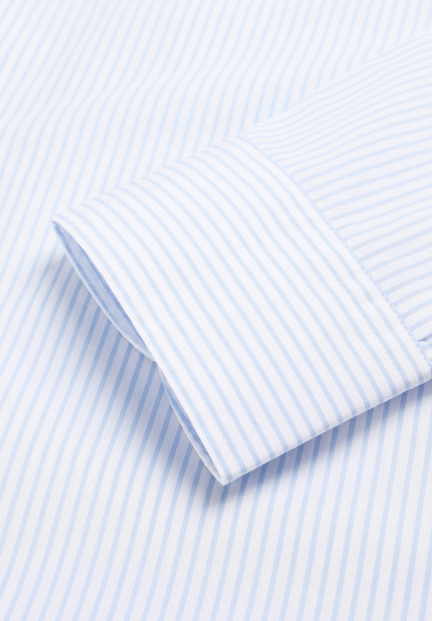 CLASSIC DRESS SHIRT