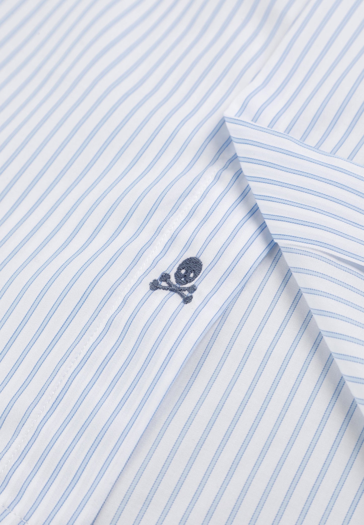 CAMISA DE VESTIR ESTAMPADA - Scalpers