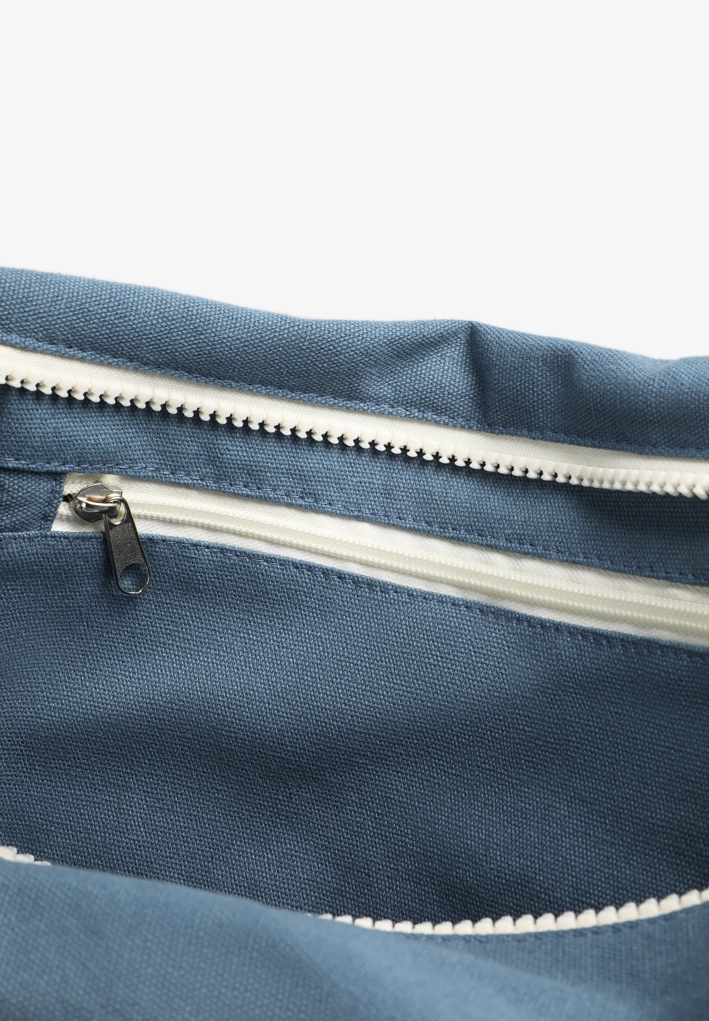 PRINTED TOTE WITH HANDLES
