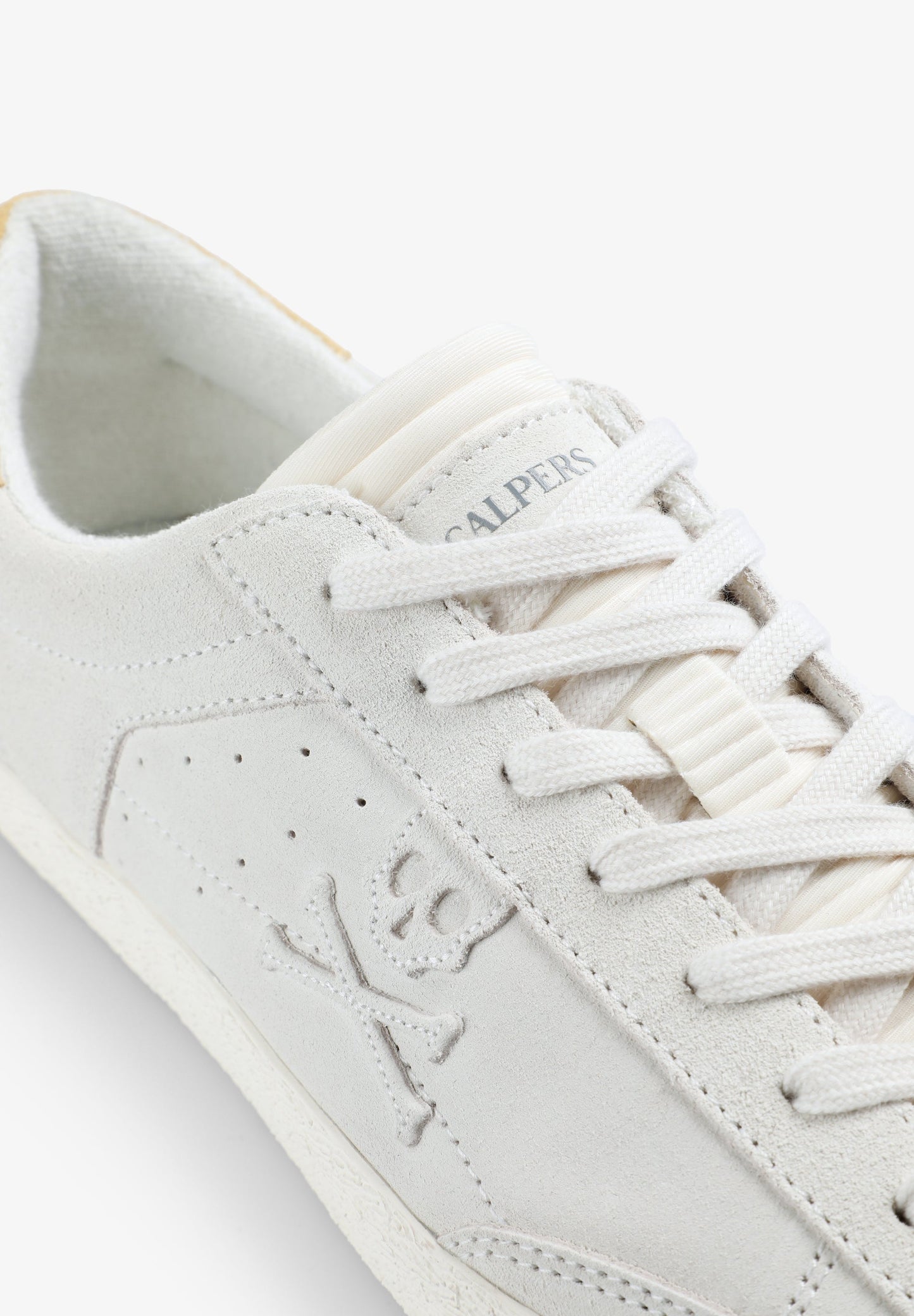 LOW TOP SNEAKERS WITH SIDE SKULL