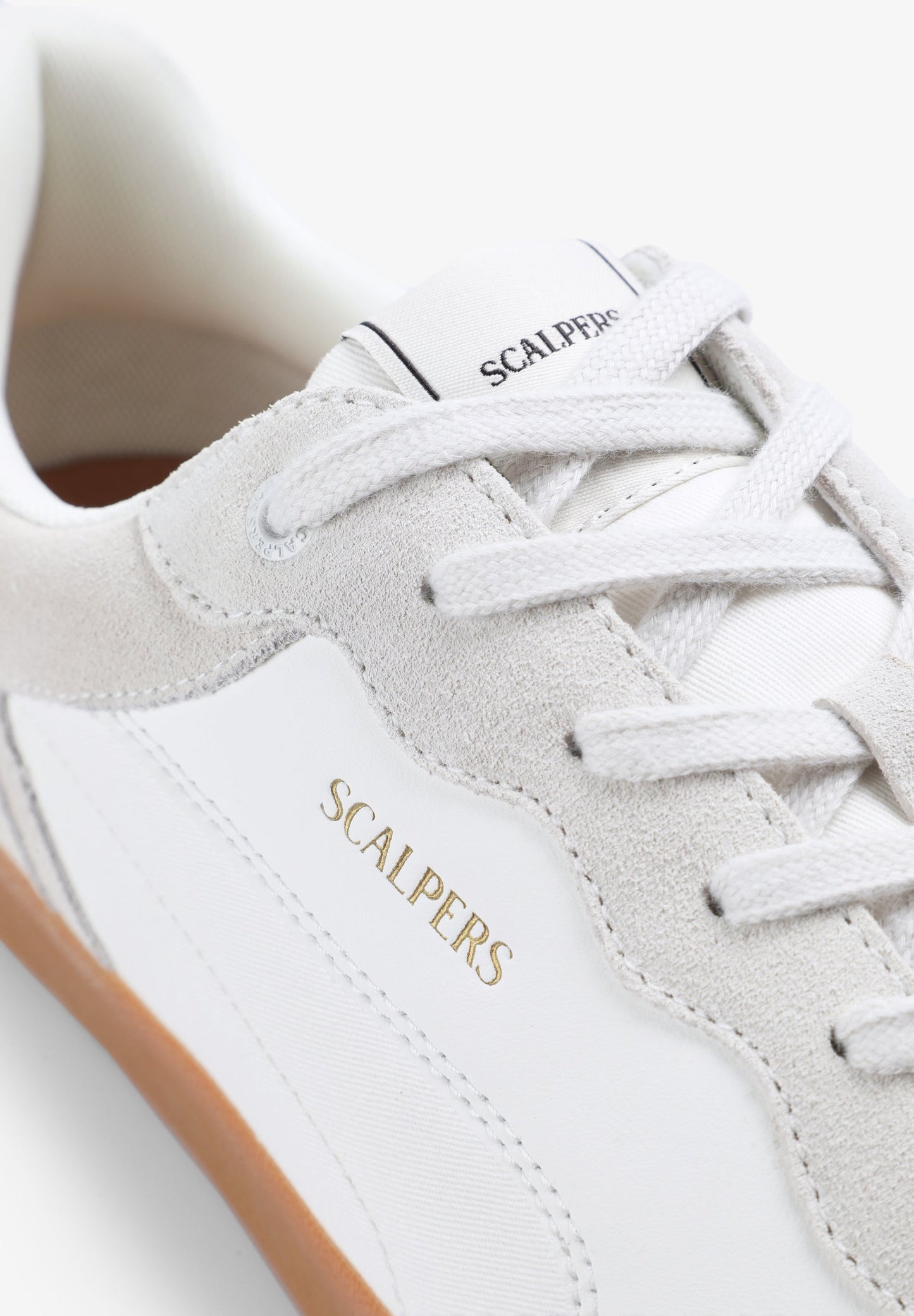 BASKETS CUIR DAIM