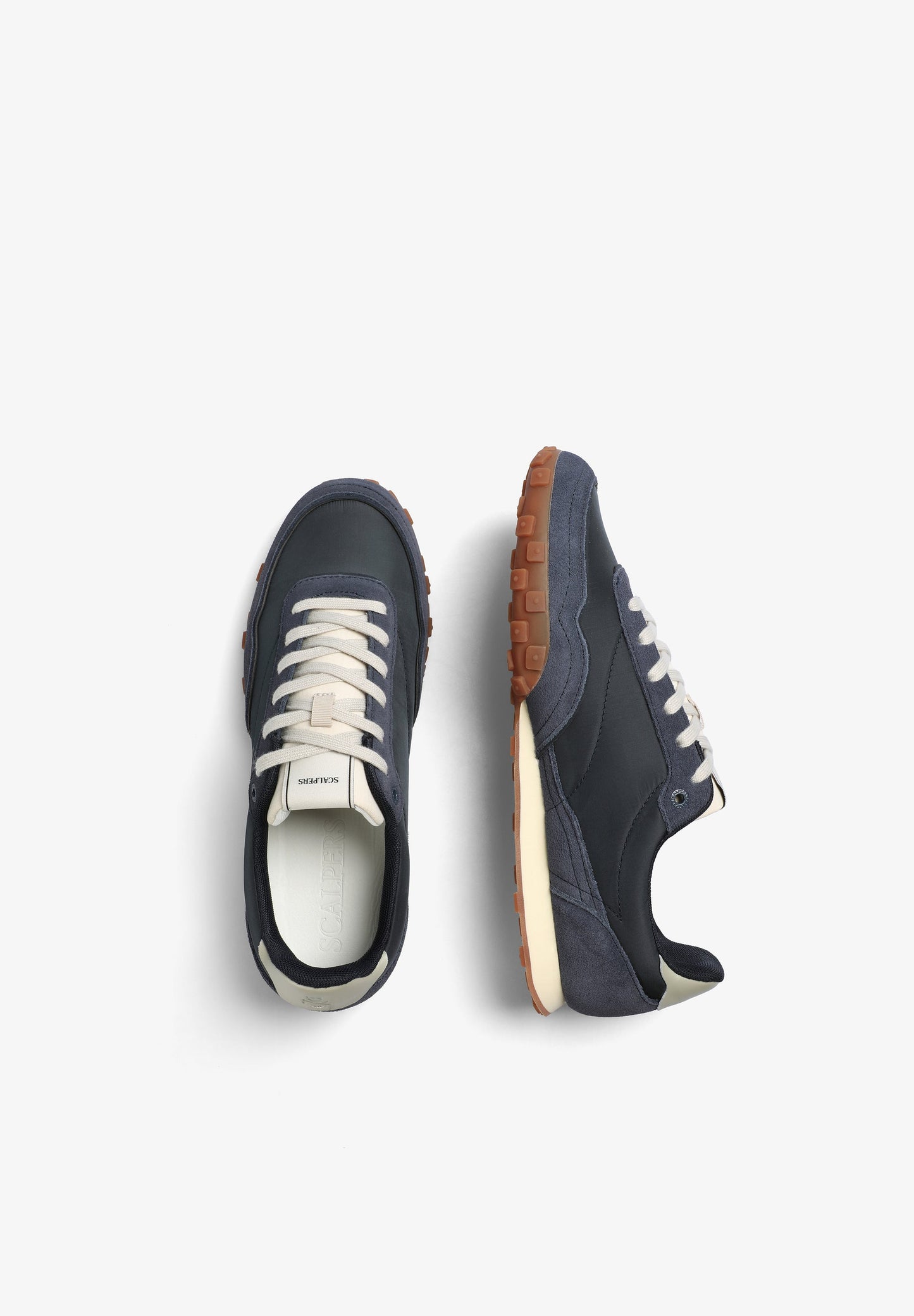 RETRO SNEAKERS