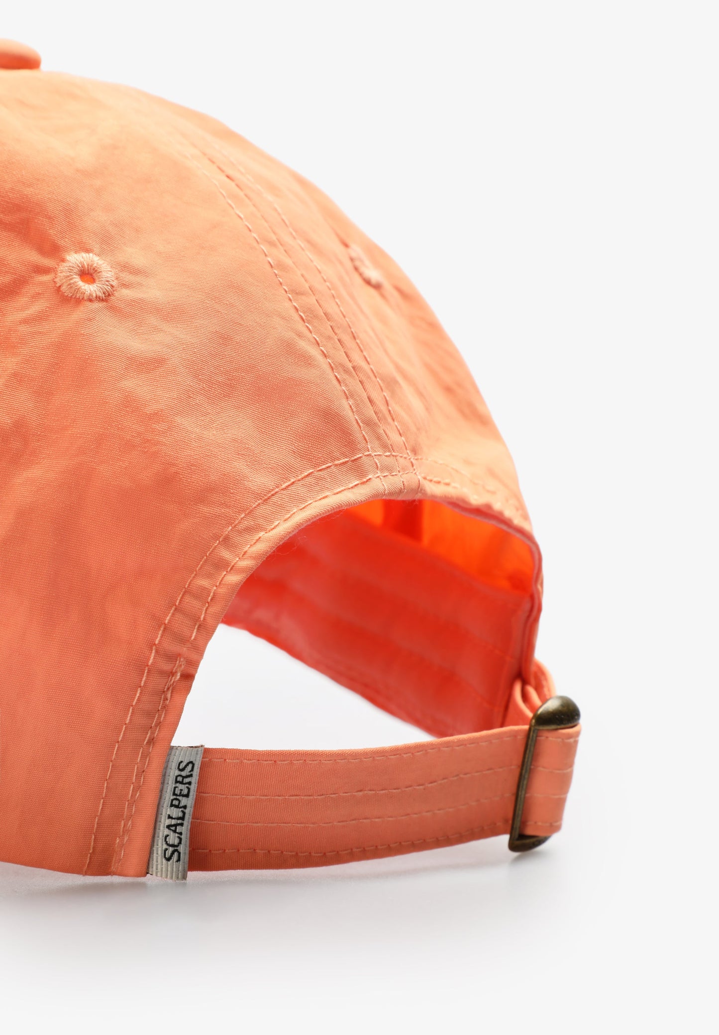 SKULL CAP WITH CONTRAST EMBROIDERY