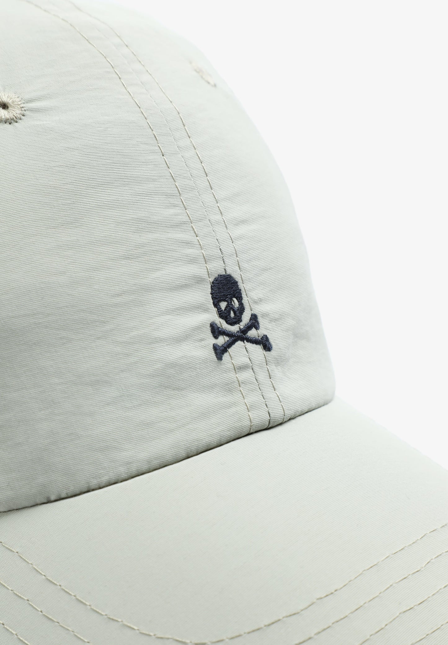 SKULL CAP WITH CONTRAST EMBROIDERY