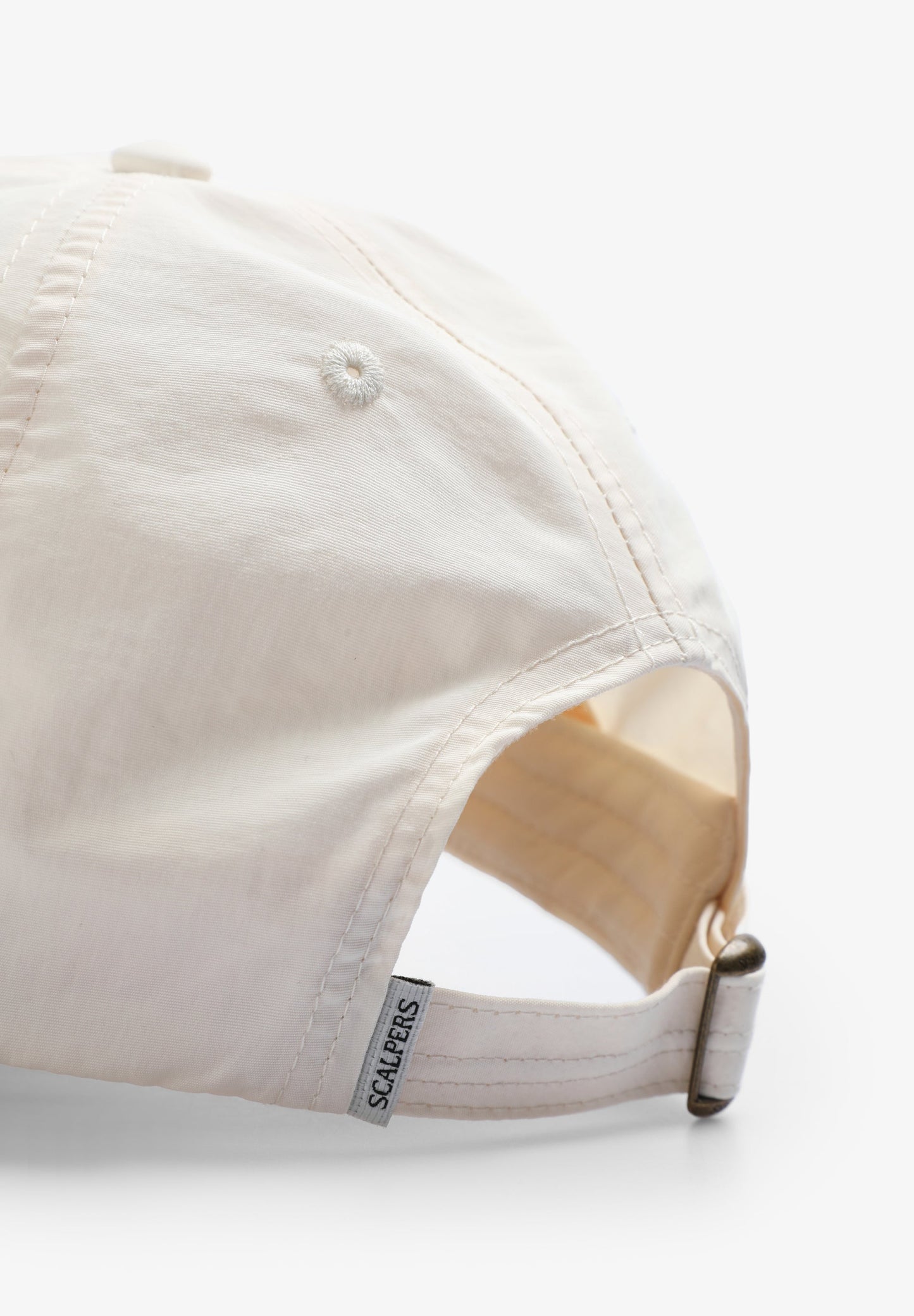 SKULL CAP WITH CONTRAST EMBROIDERY