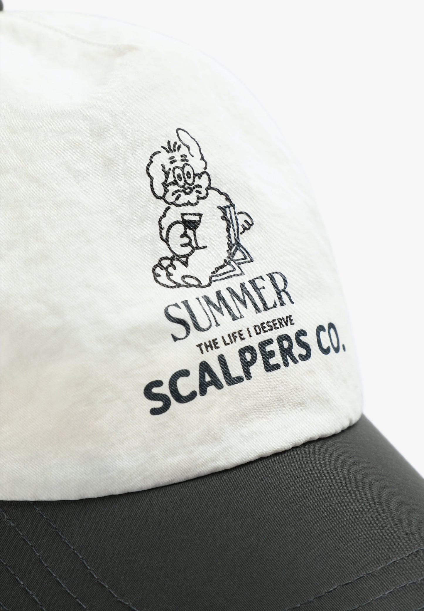 TWO-COLOURED MESH TRUCKER CAP