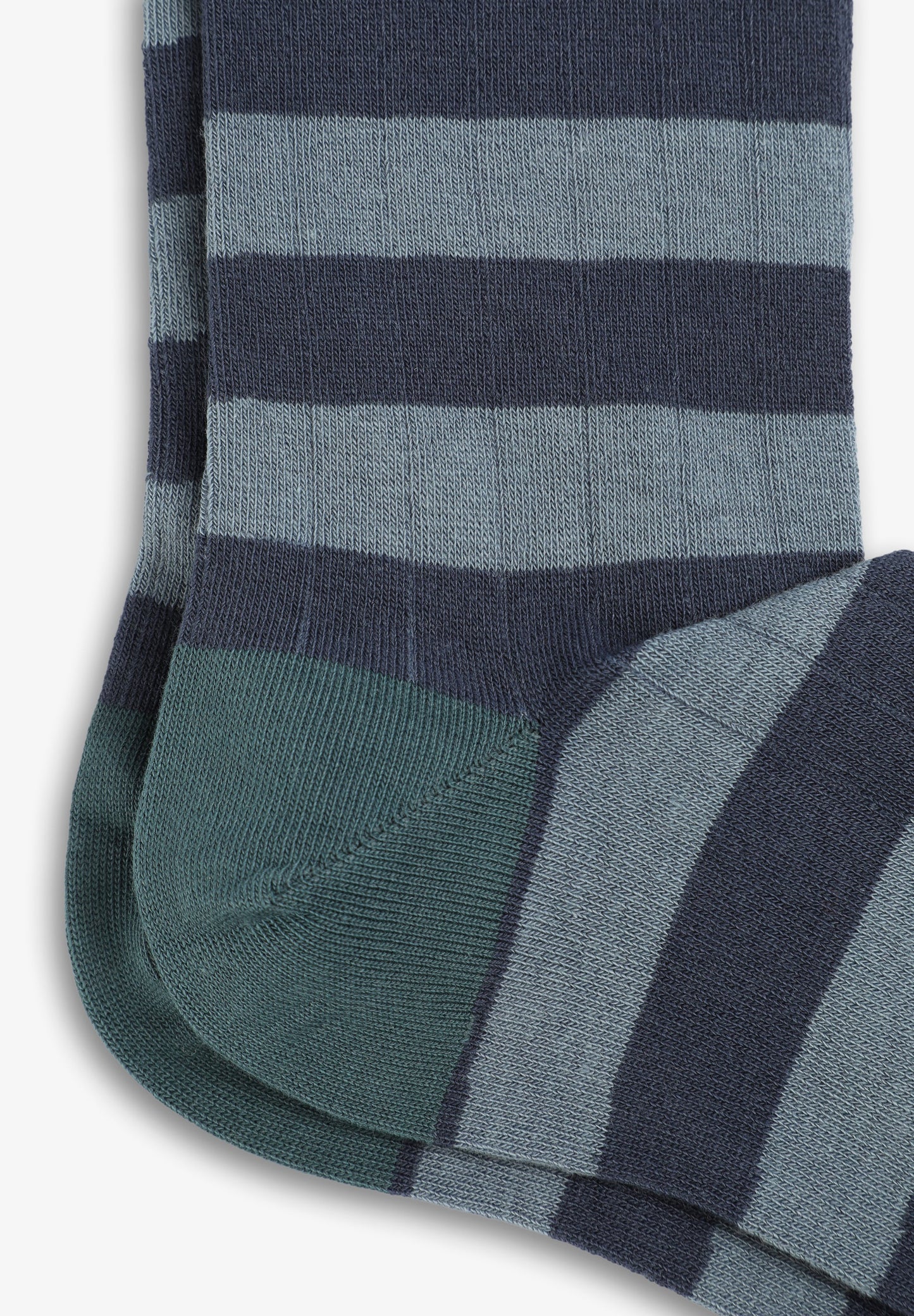SC STRIPED LONG SOCKS