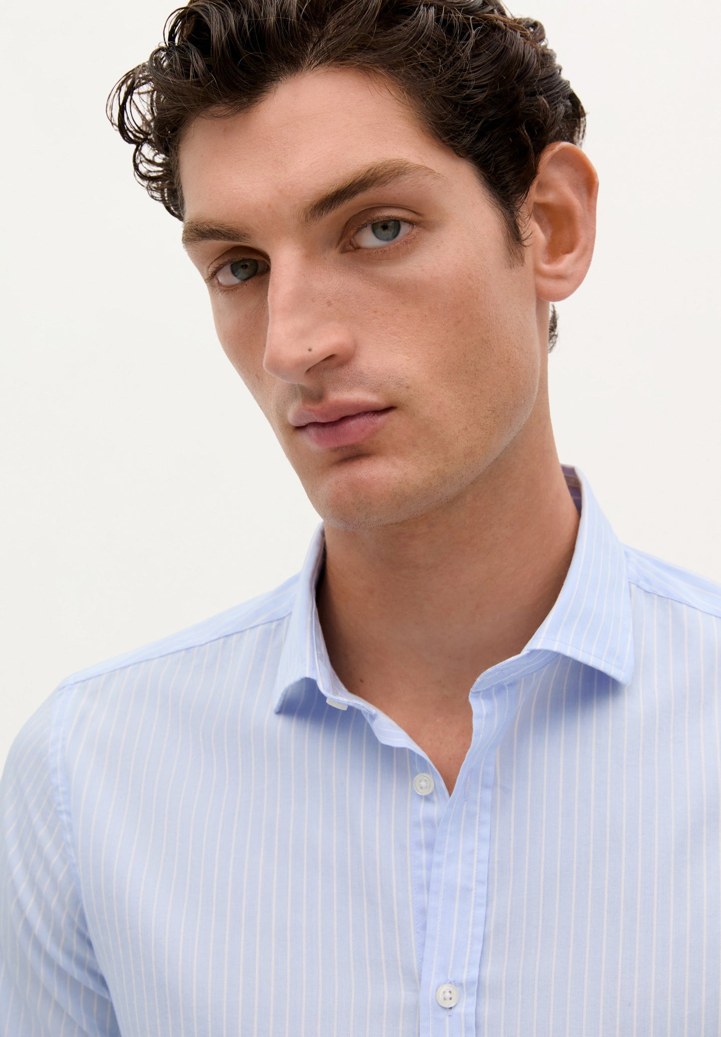 SLIM FIT PLAIN FORMAL SHIRT