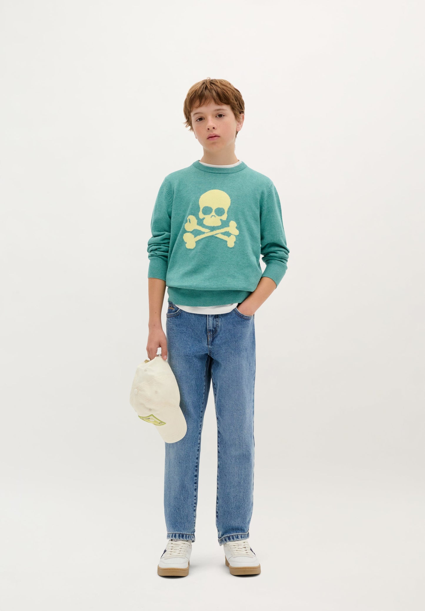 SWEATER WITH CONTRAST SKULL