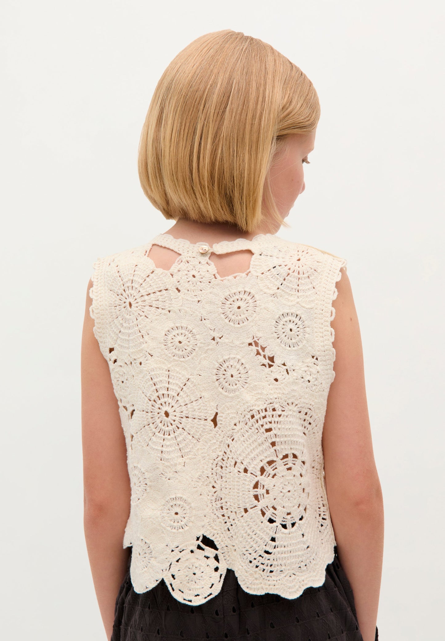 FLORAL CROCHET TOP