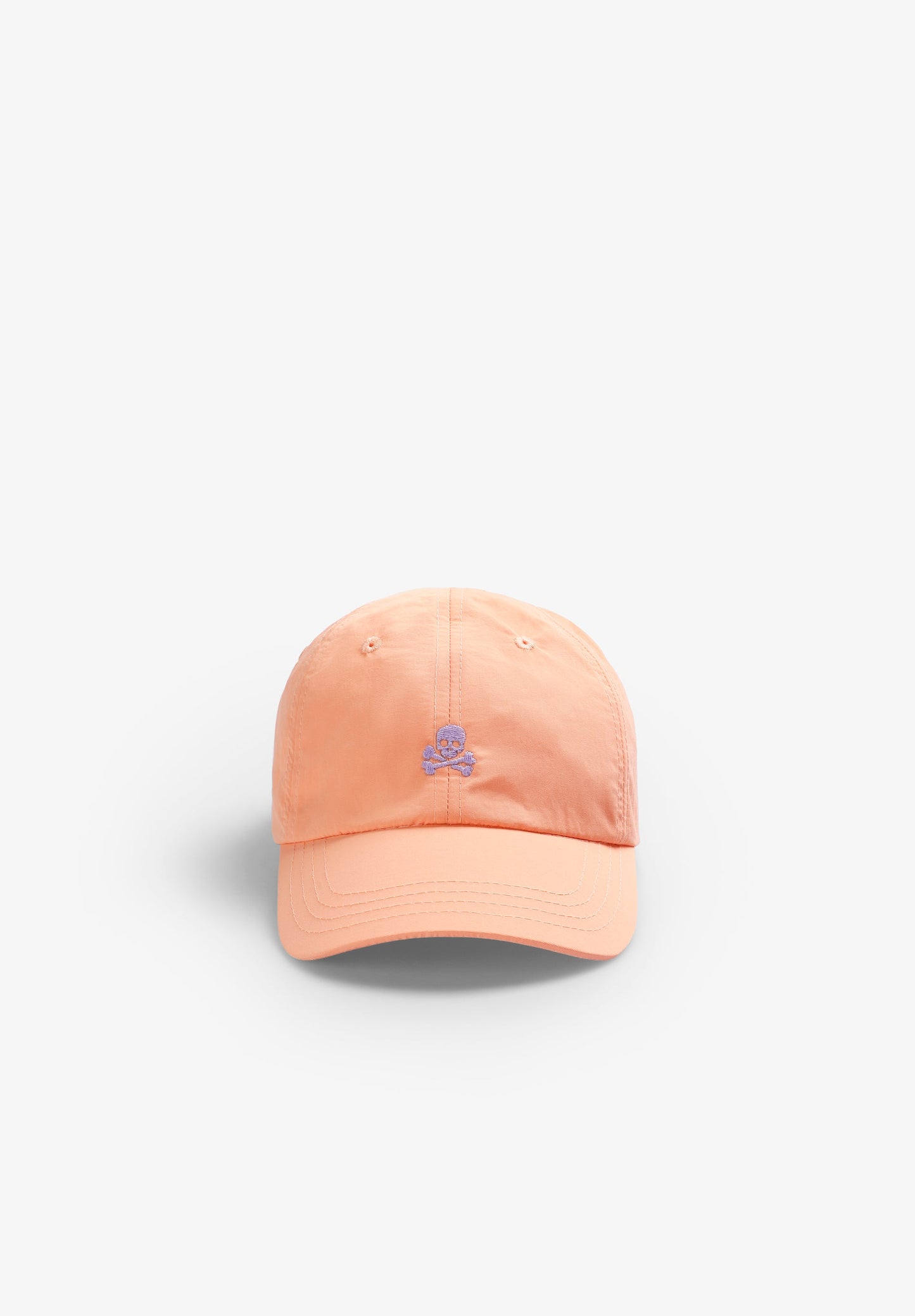 CAP WITH CONTRAST SKULL