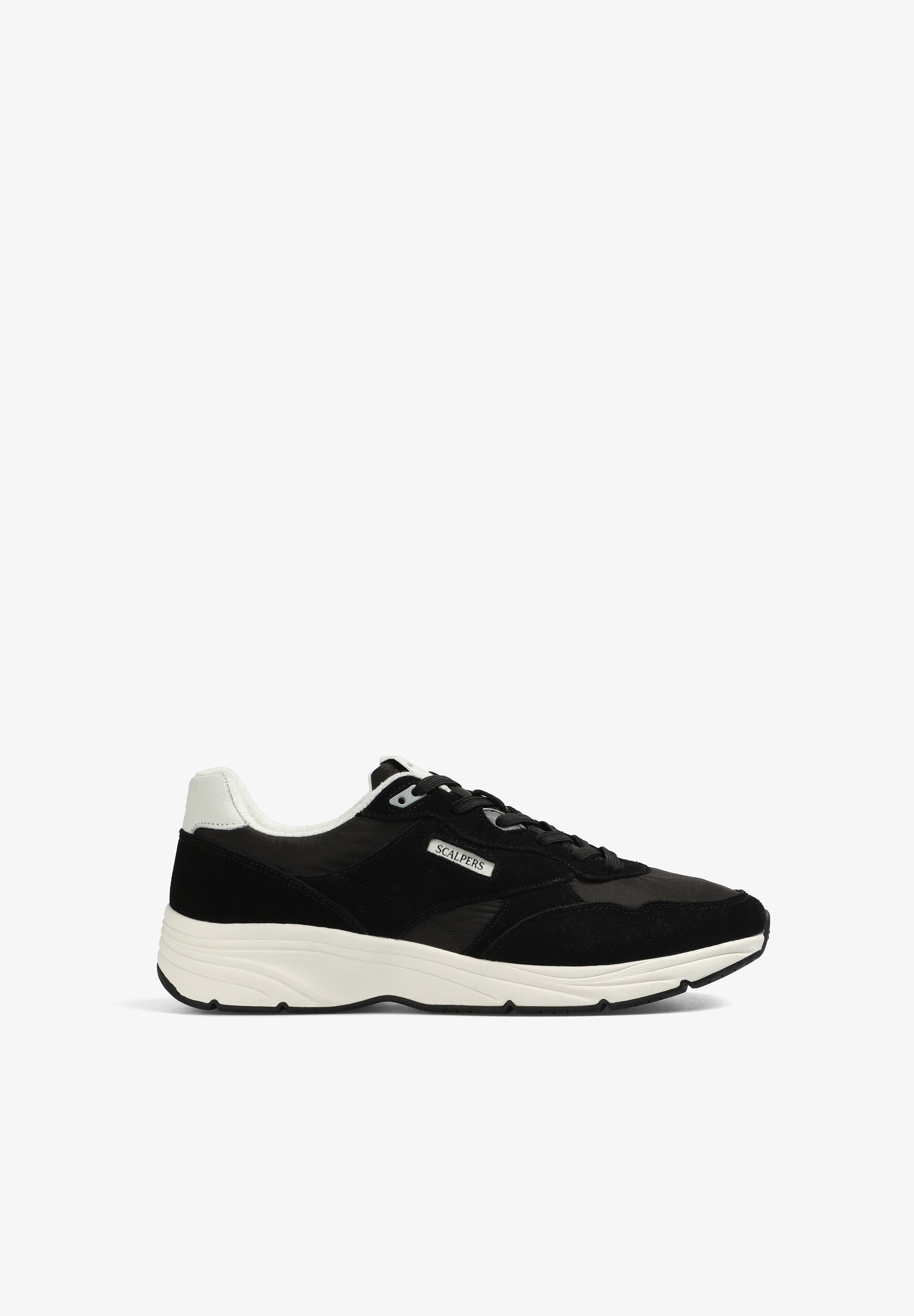 SNEAKERS WITH CONTRAST HEEL