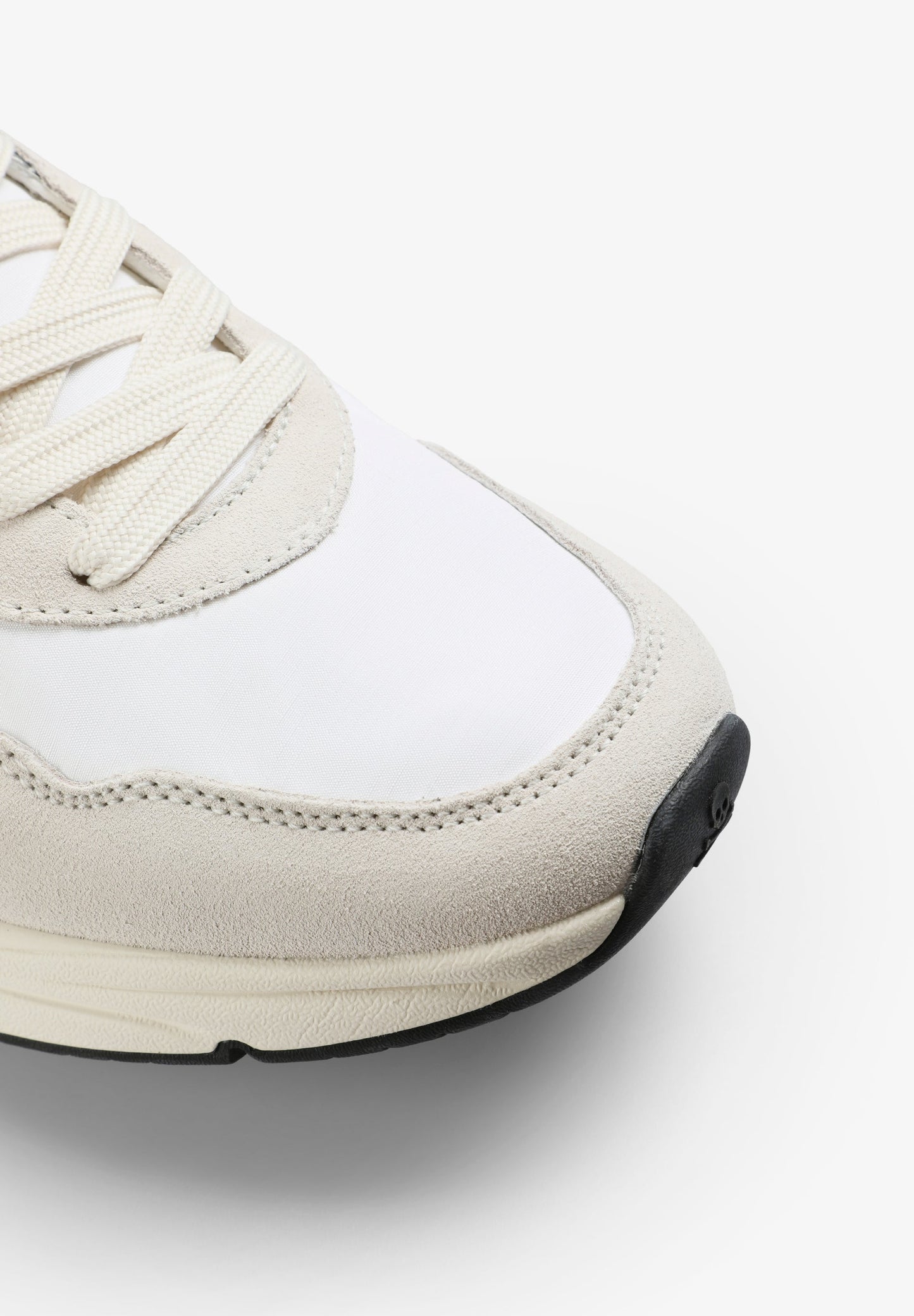 SNEAKERS WITH CONTRAST HEEL