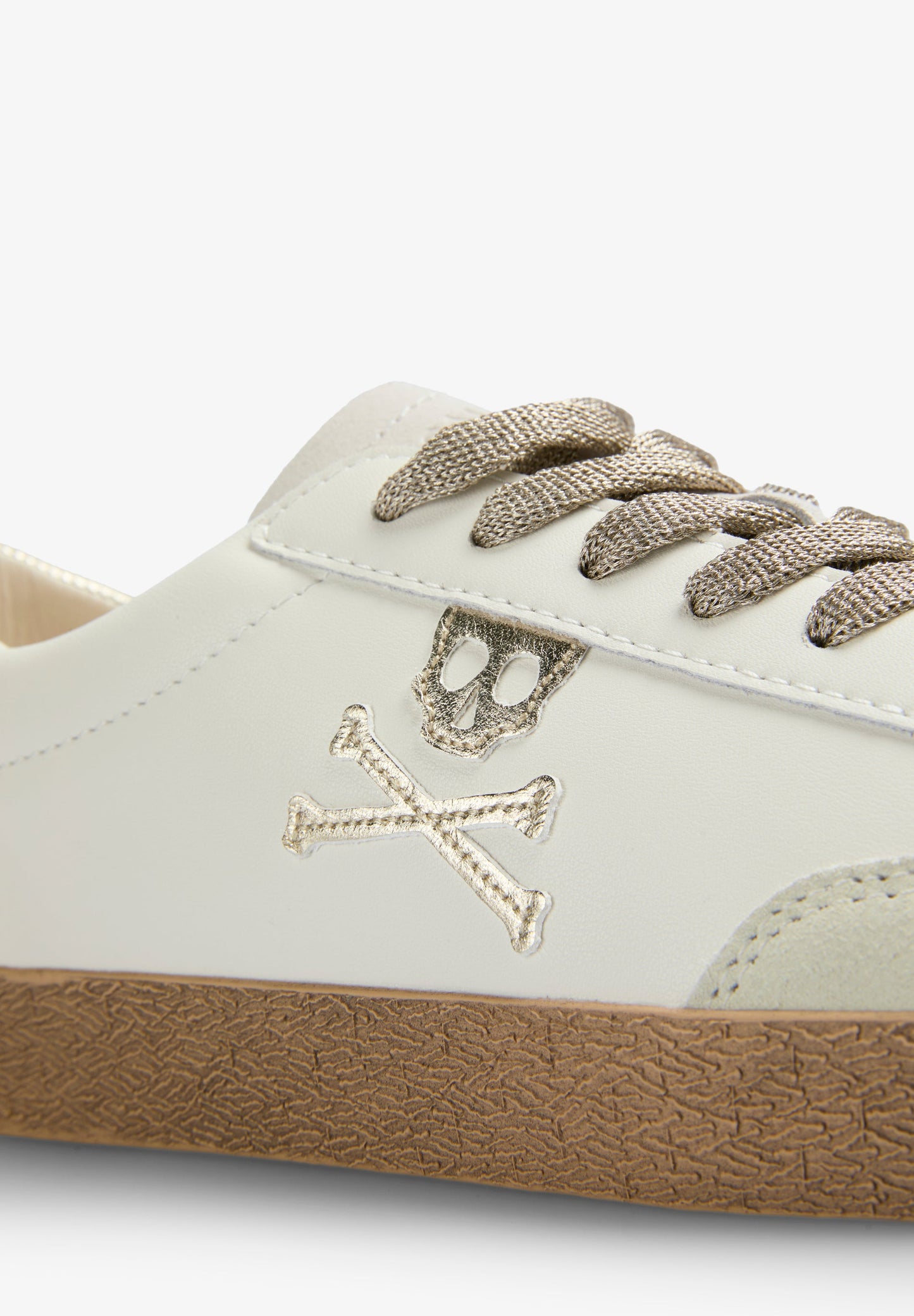 LOW TOP SNEAKERS WITH METALLIC SKULL
