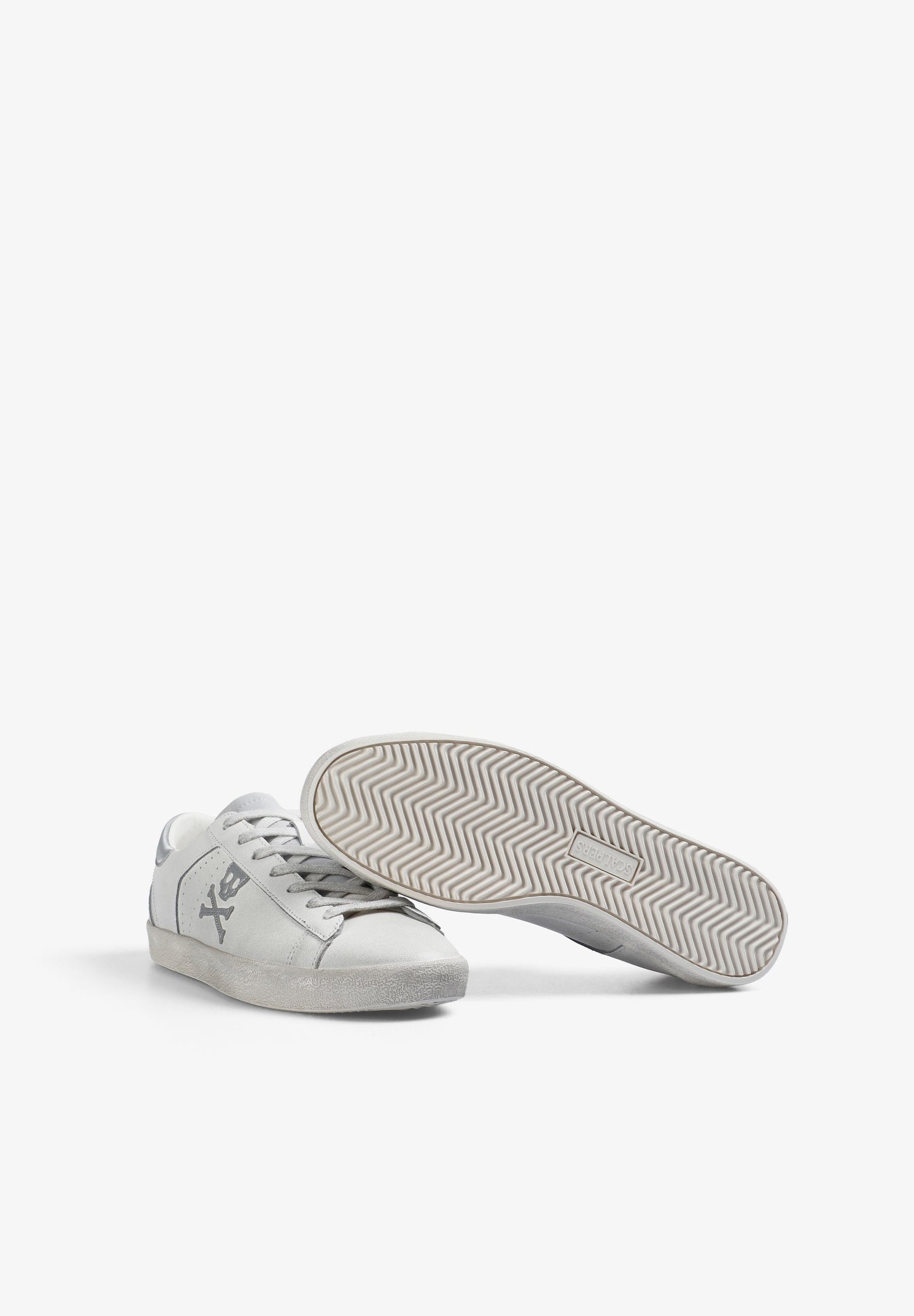 LOW TOP SNEAKERS WITH SIDE SKULL