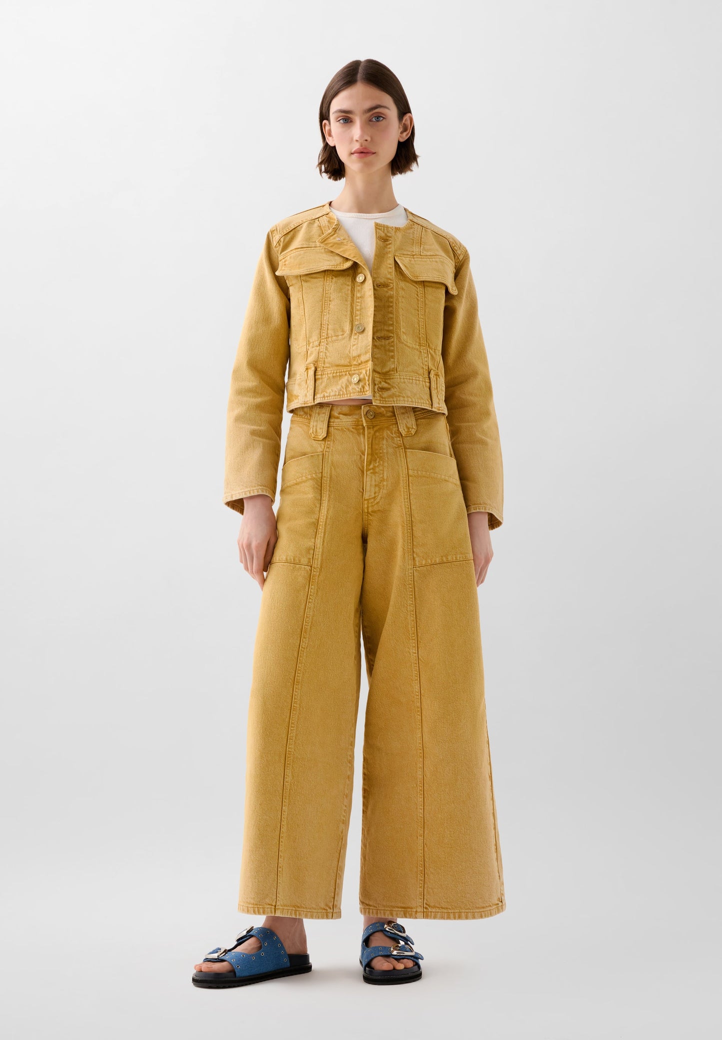 VESTE EN JEAN DÉLAVÉ