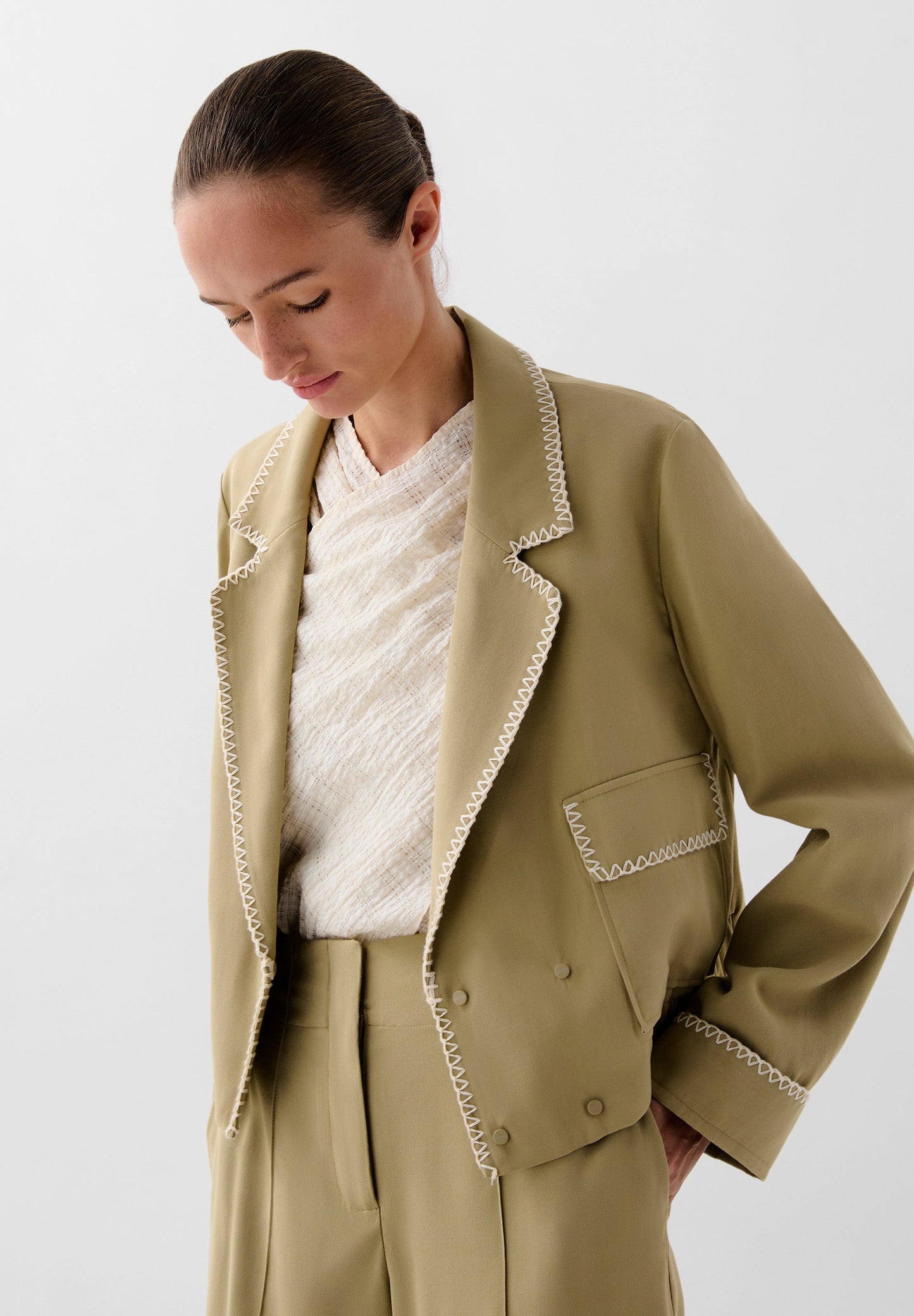 BLAZER DÉTAIL COUTURES