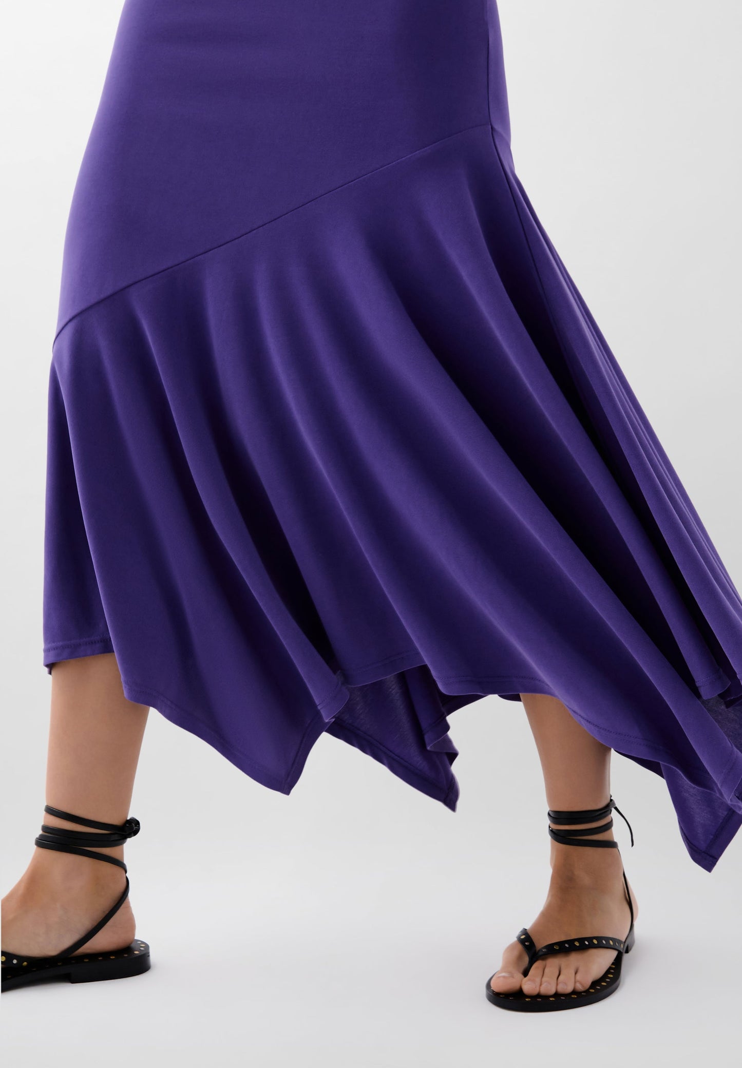 JUPE ASYMÉTRIQUE VOLANTS