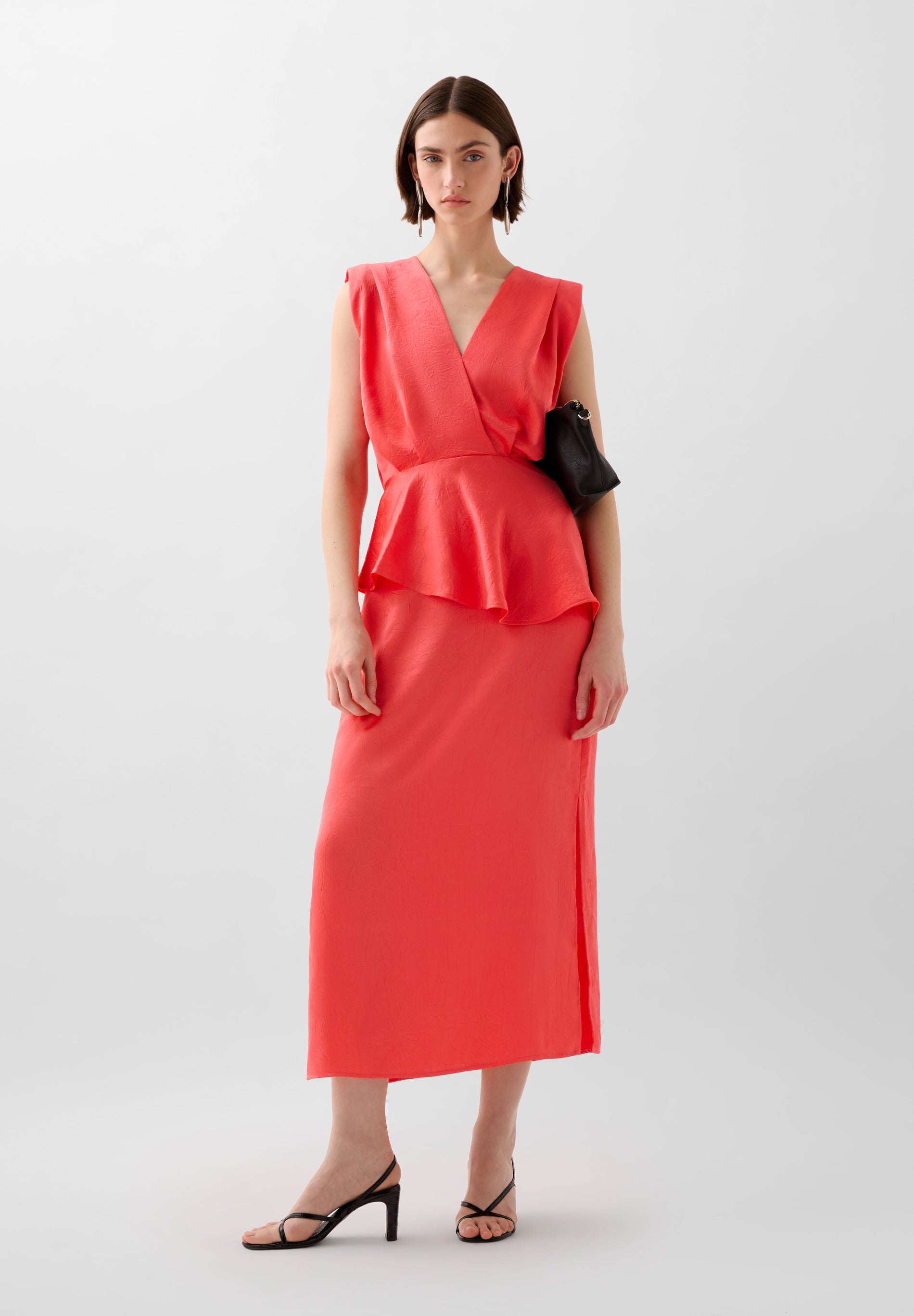 TEXTURED FLOWING MIDI SKIRT