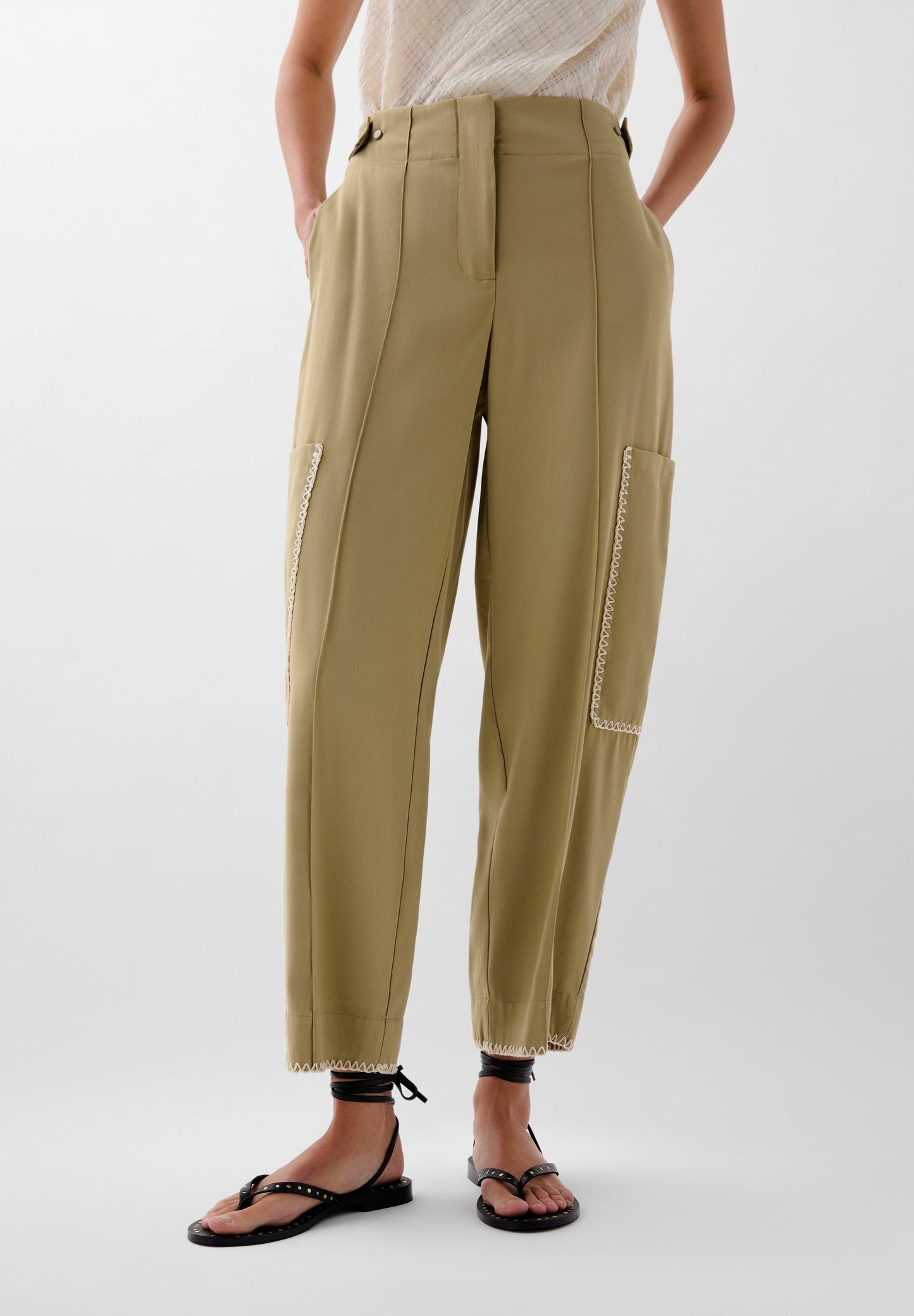 TROUSERS WITH SEAM DETAIL