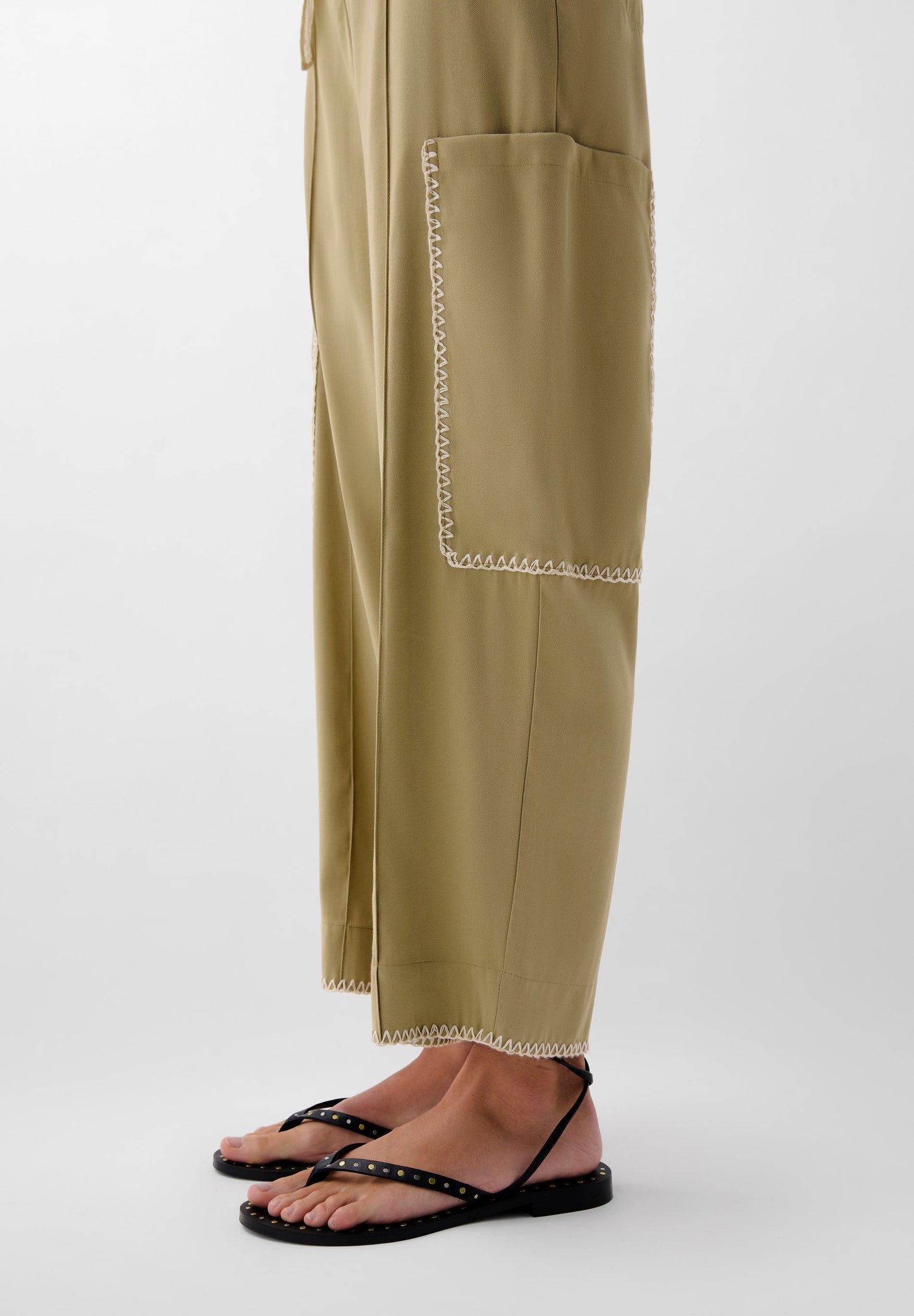 TROUSERS WITH SEAM DETAIL