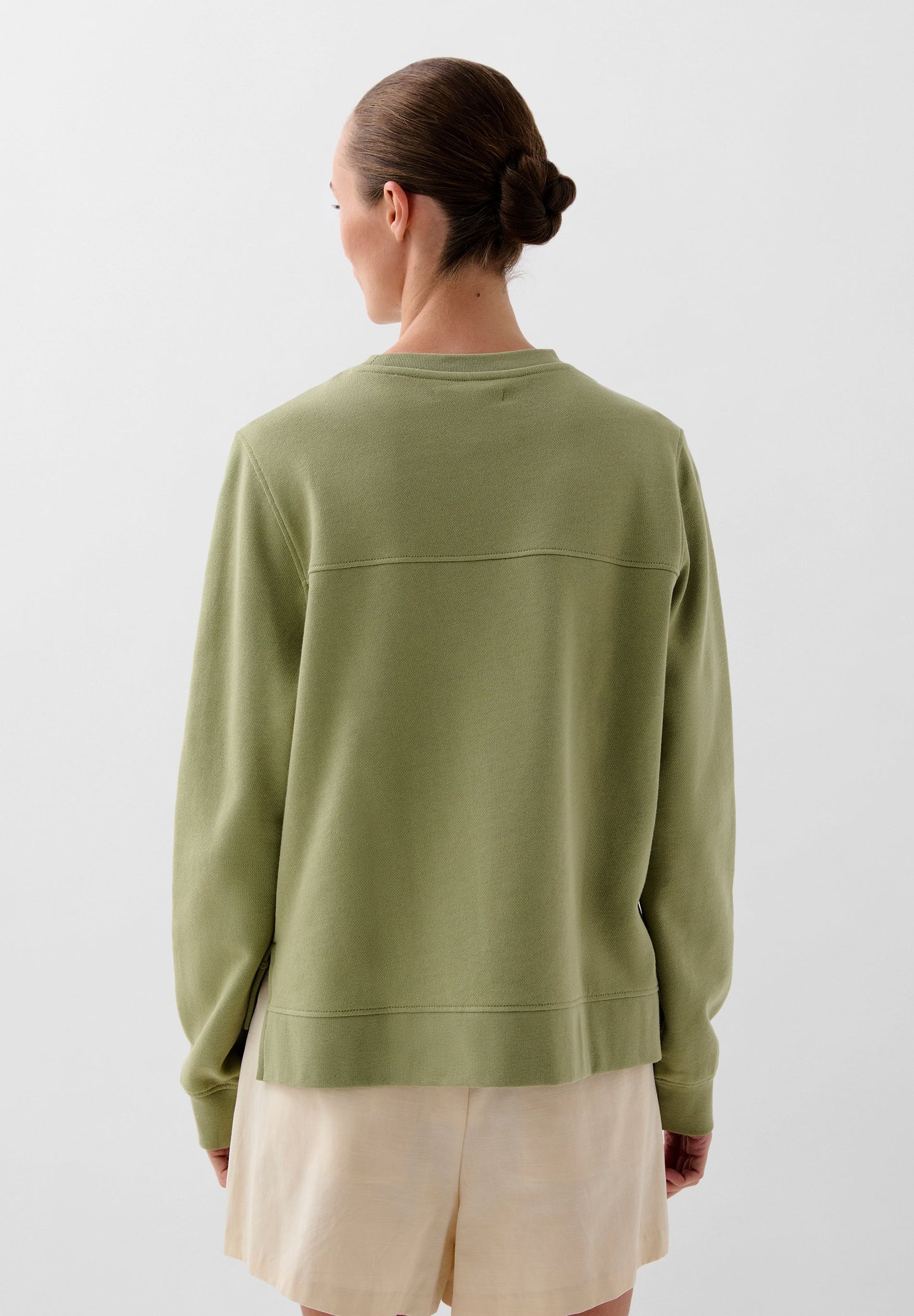 BASIC SKULL SWEATSHIRT