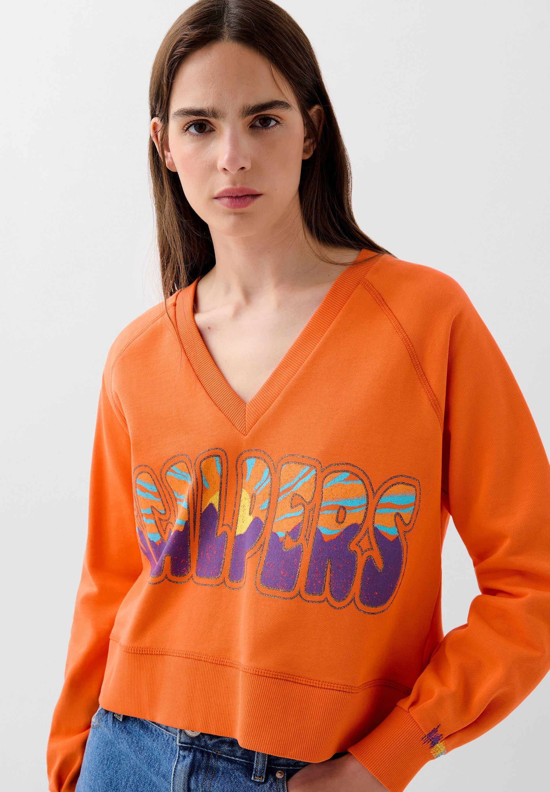 SWEAT BRODÉ CONTRASTANT