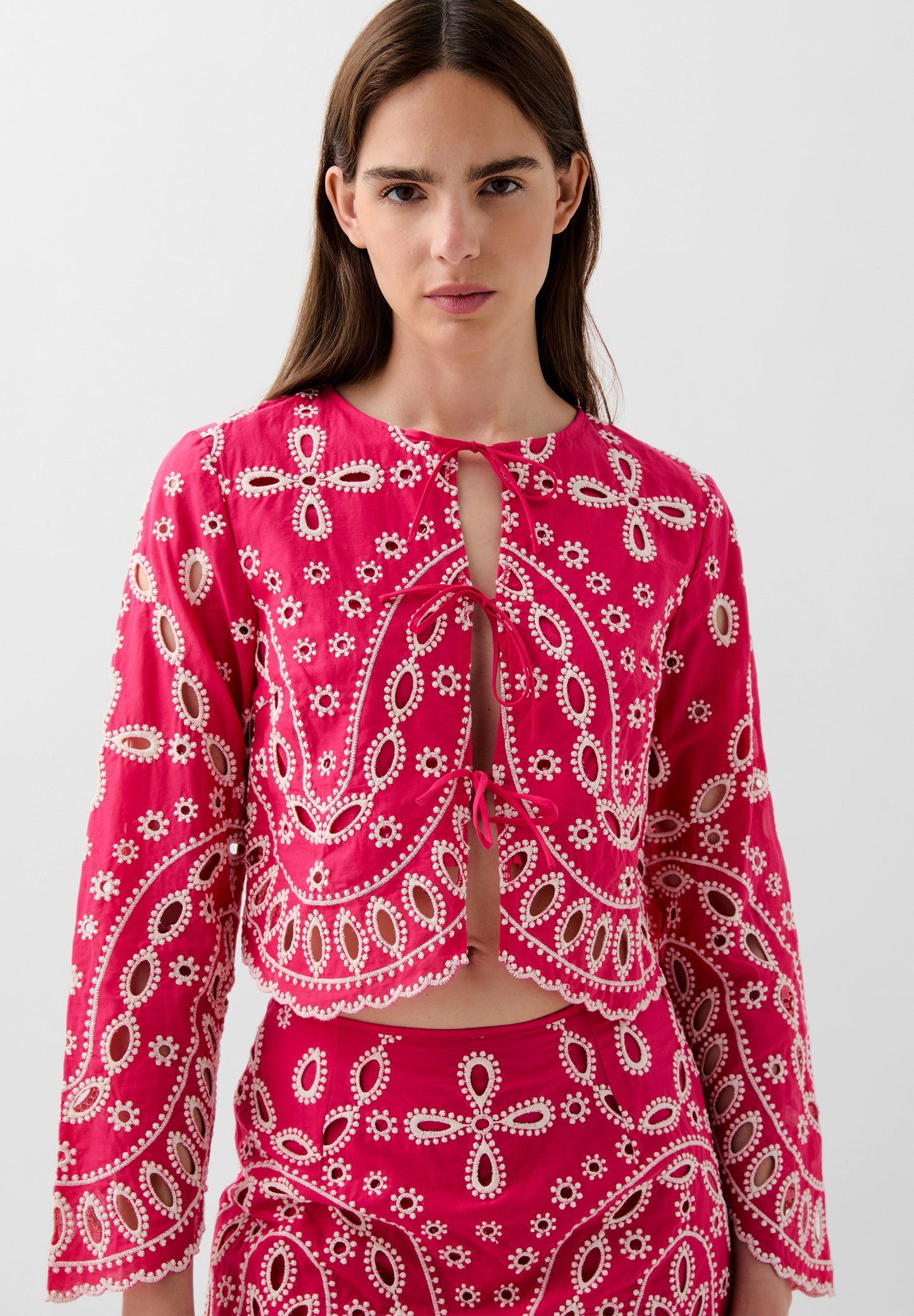 CONTRAST EMBROIDERED SHIRT