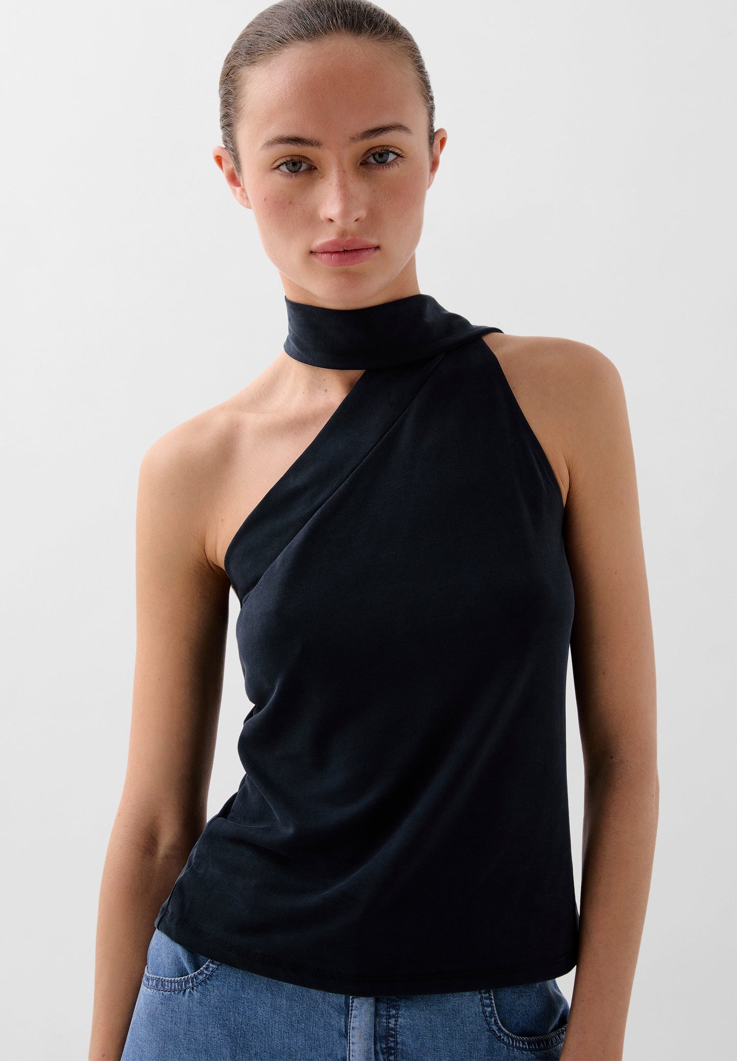 ASYMMETRIC KNOT TOP
