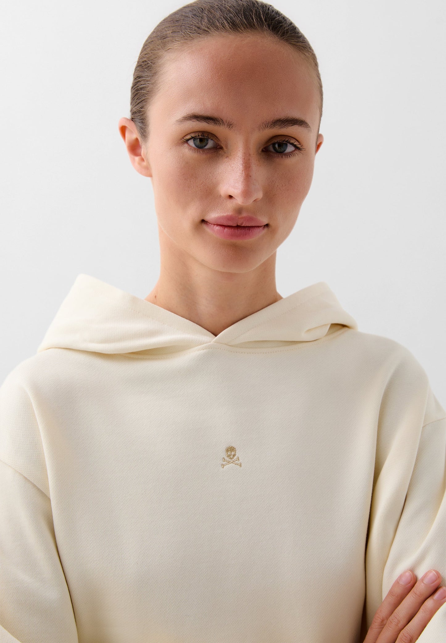 SWEAT CAPUCHE SKULL BRODERIE
