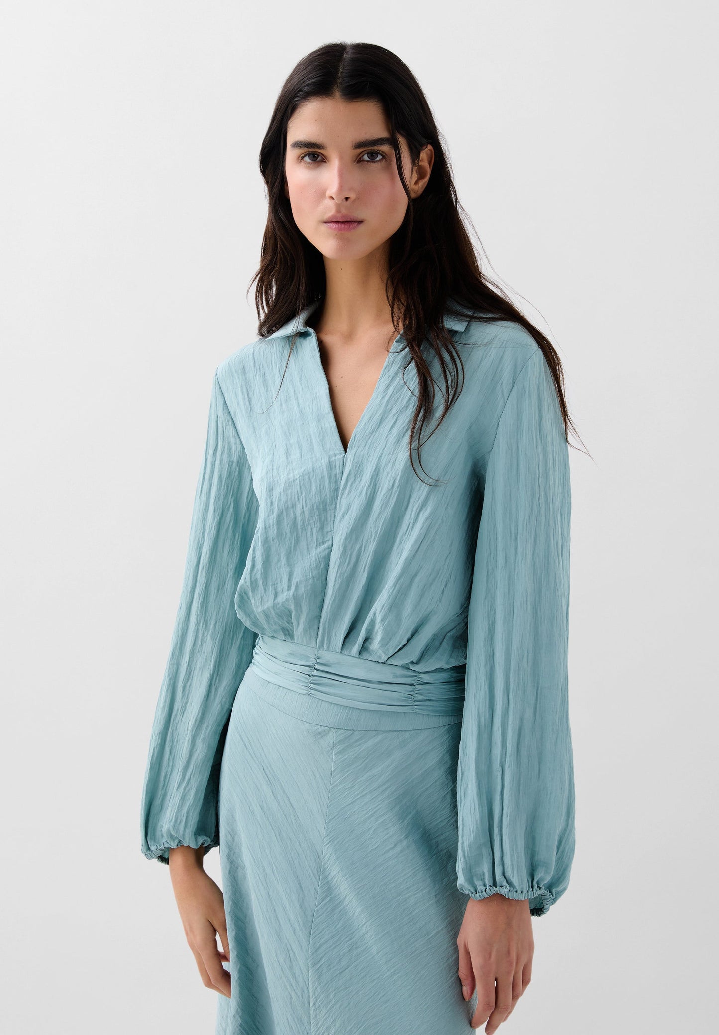 FLOWING TEXTURED BLOUSE