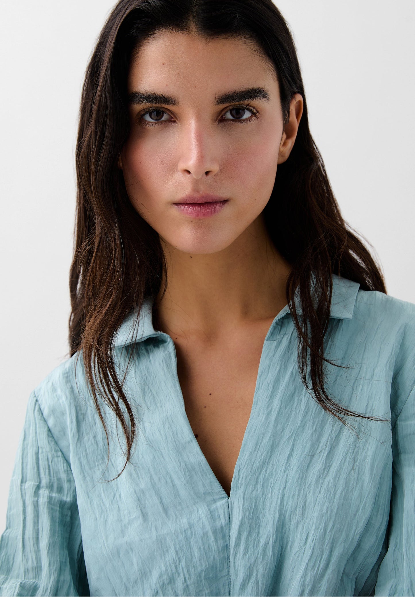 FLOWING TEXTURED BLOUSE