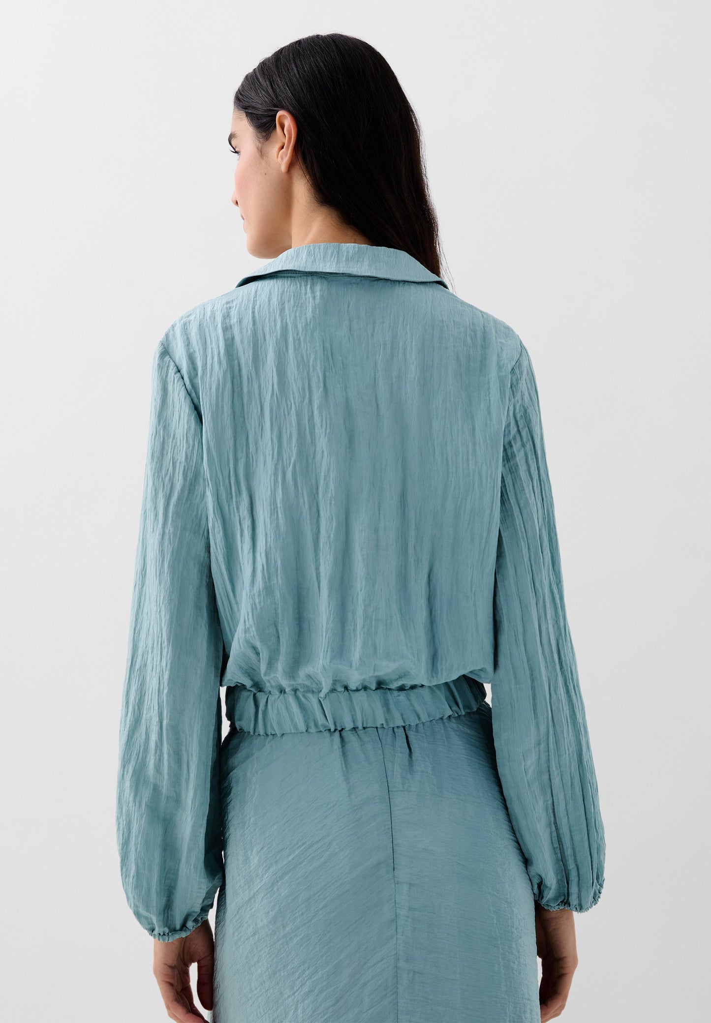 FLOWING TEXTURED BLOUSE