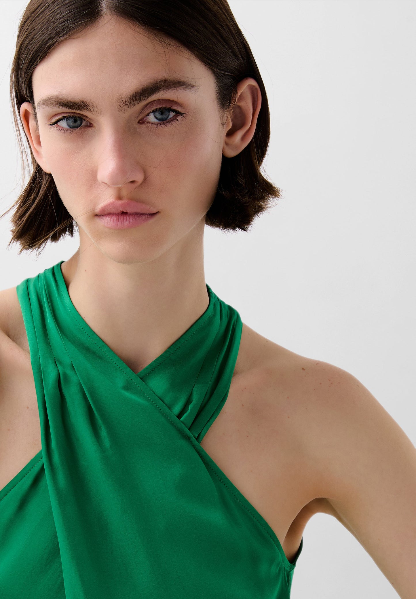 HALTERNECK MIDI DRESS