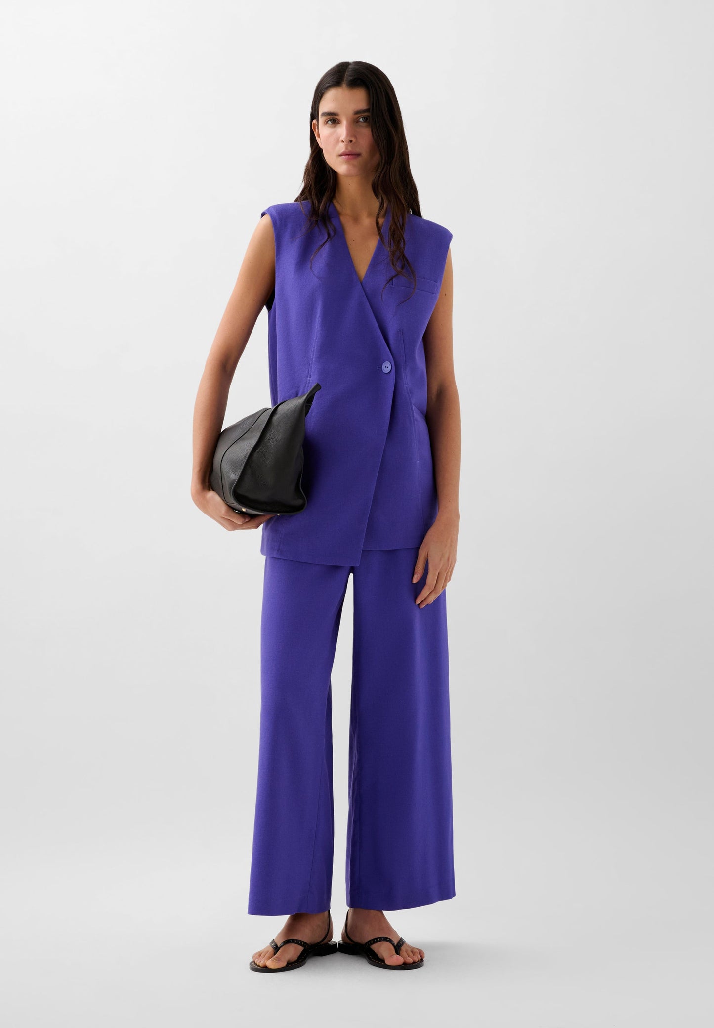 FLOWING TROUSERS WITH DARTS