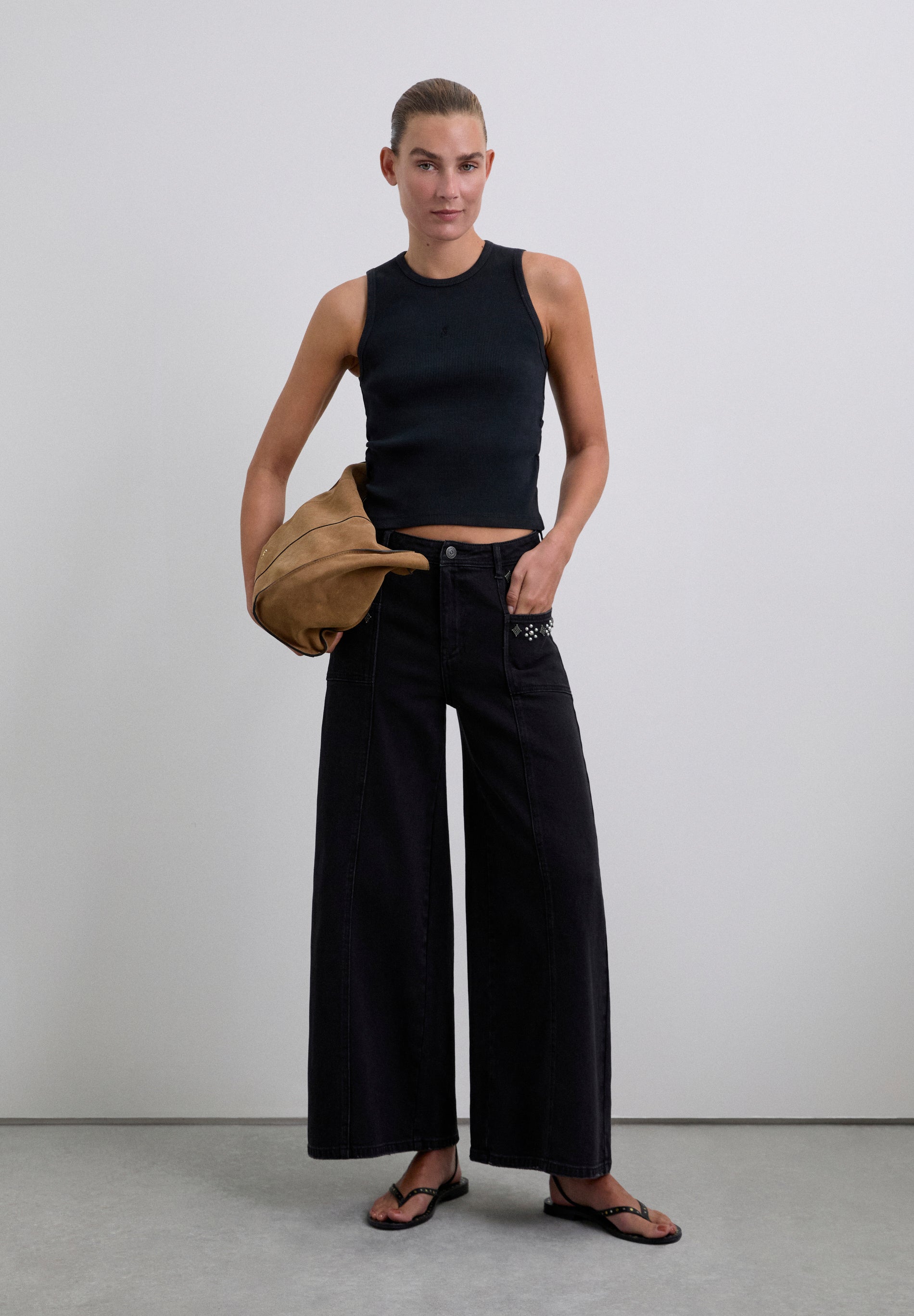 SC DENIM-HOSE IM CULOTTE-STIL MIT NIETEN