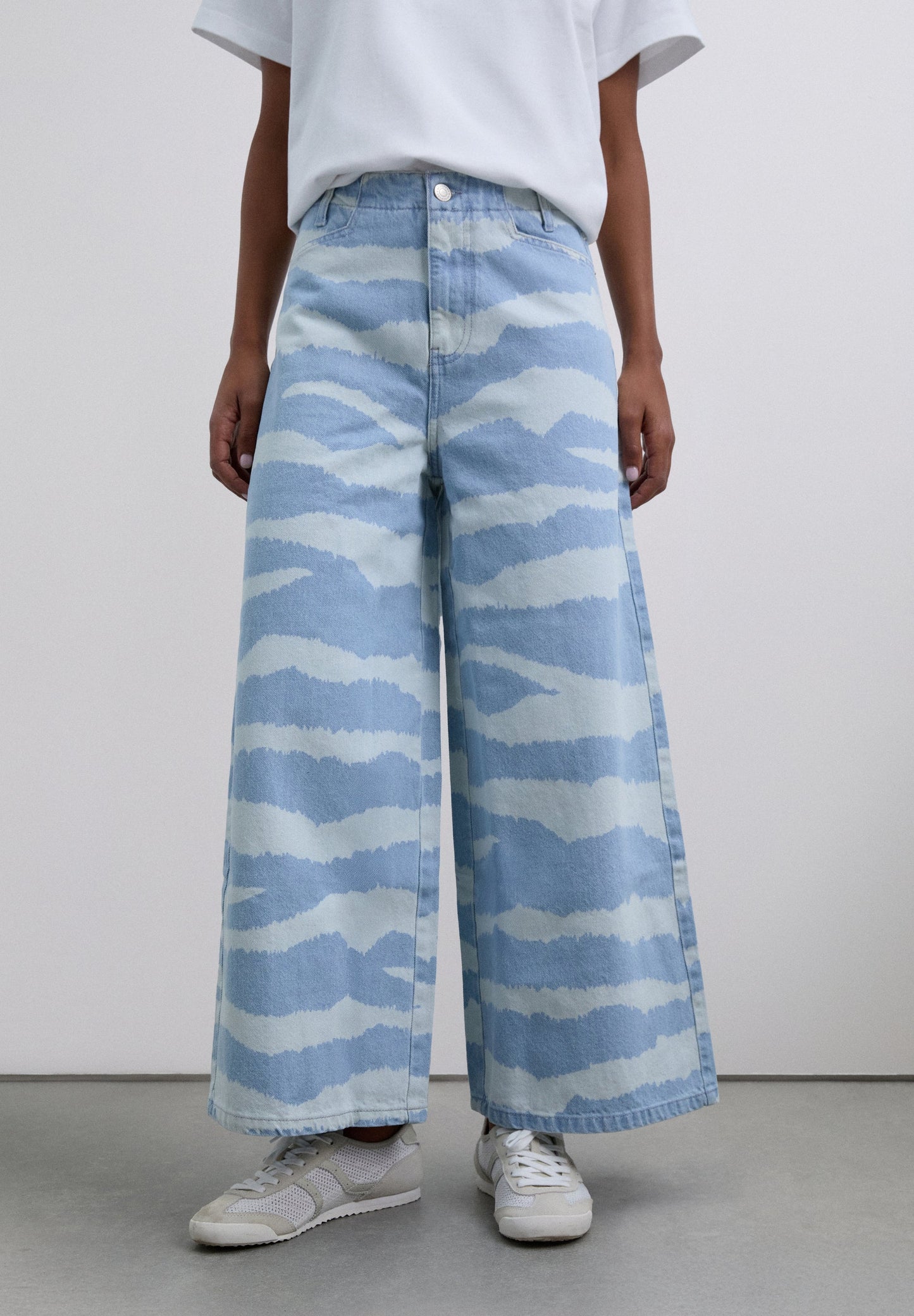 JEANS MET ZEBRAPRINT