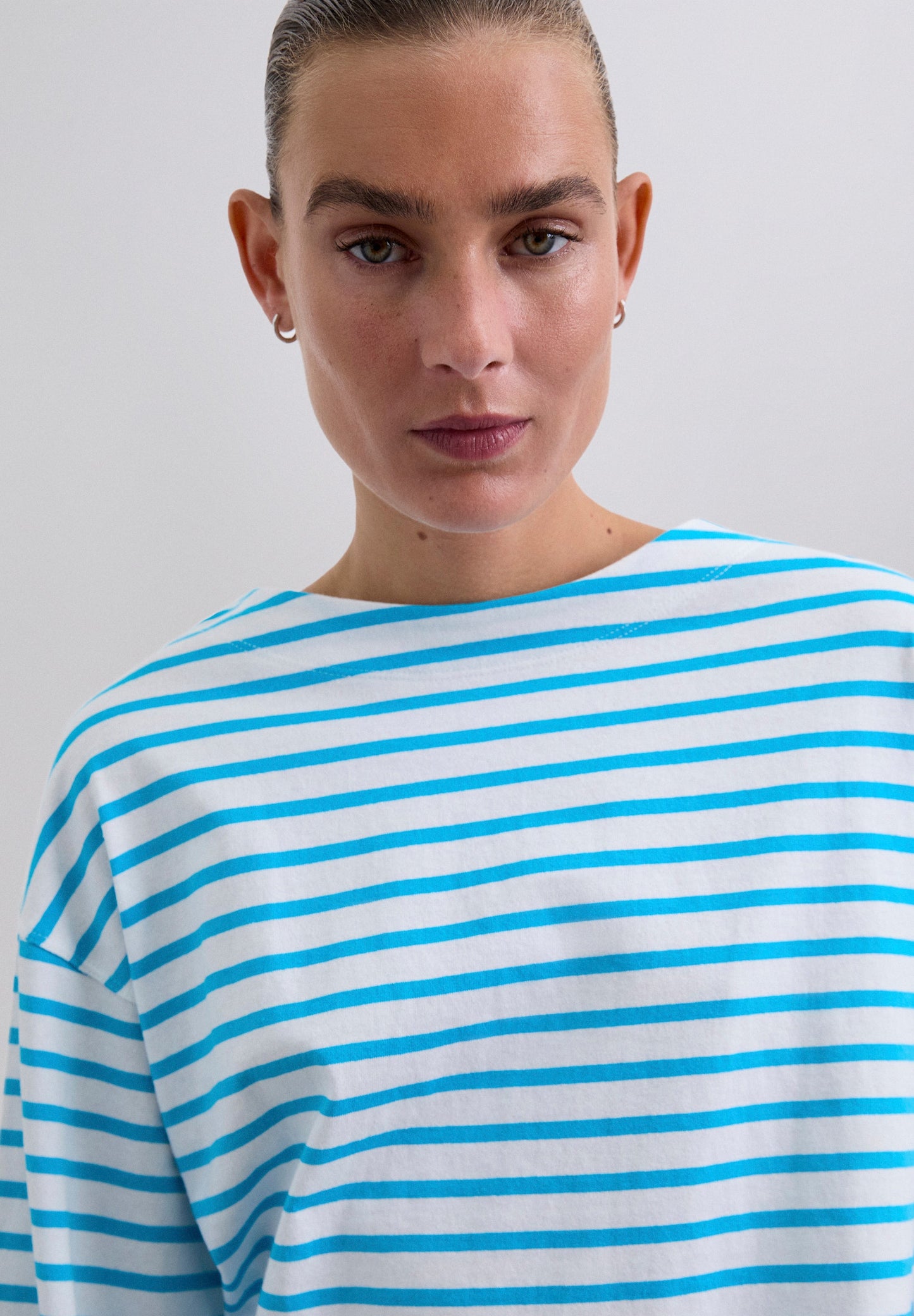 SCSTRIPES LABEL LS TEE