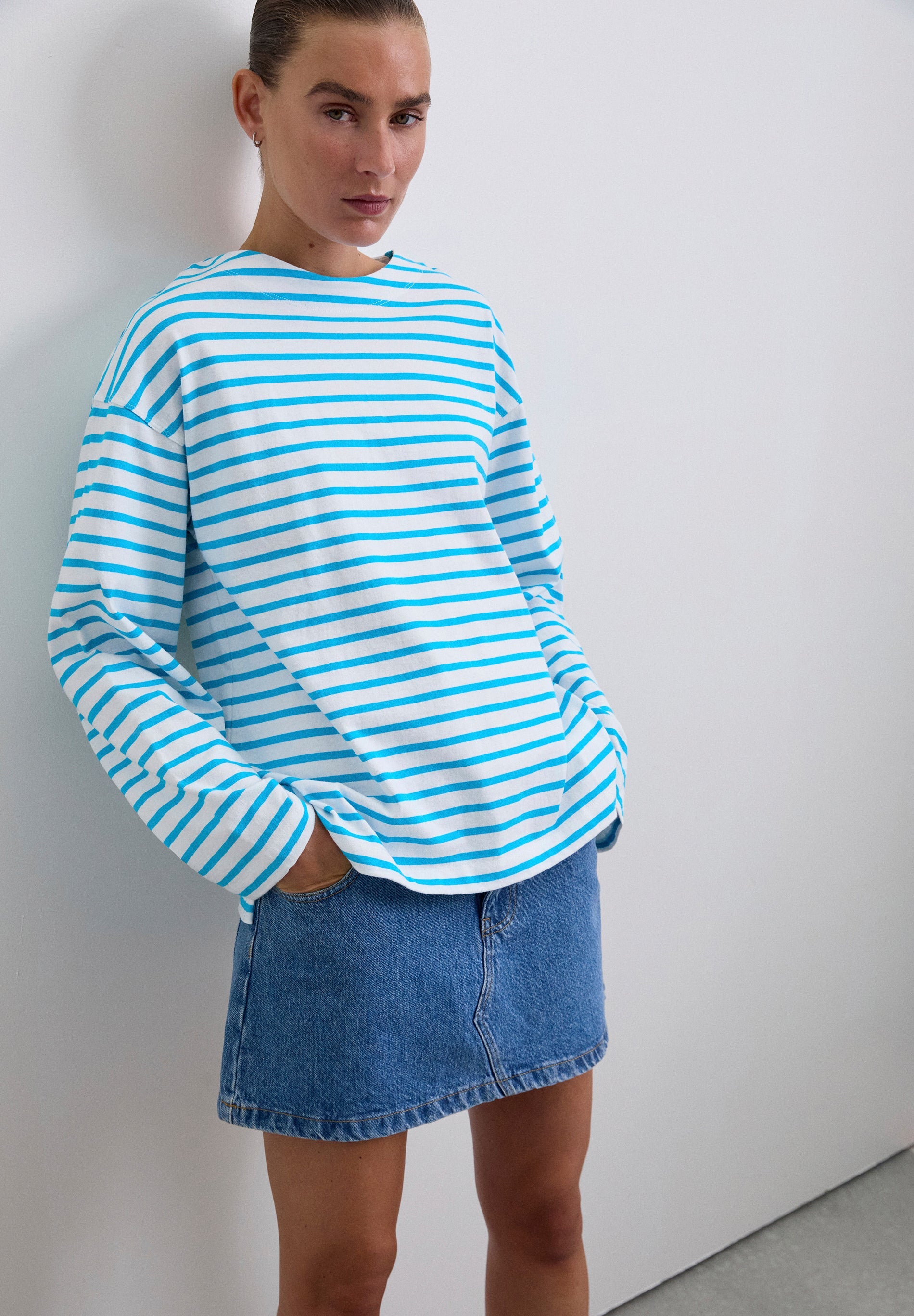 SCSTRIPES LABEL LS TEE