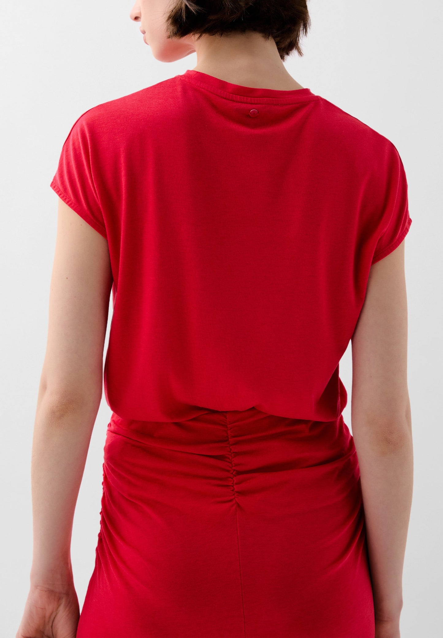 T-SHIRT WITH SIDE GATHERING