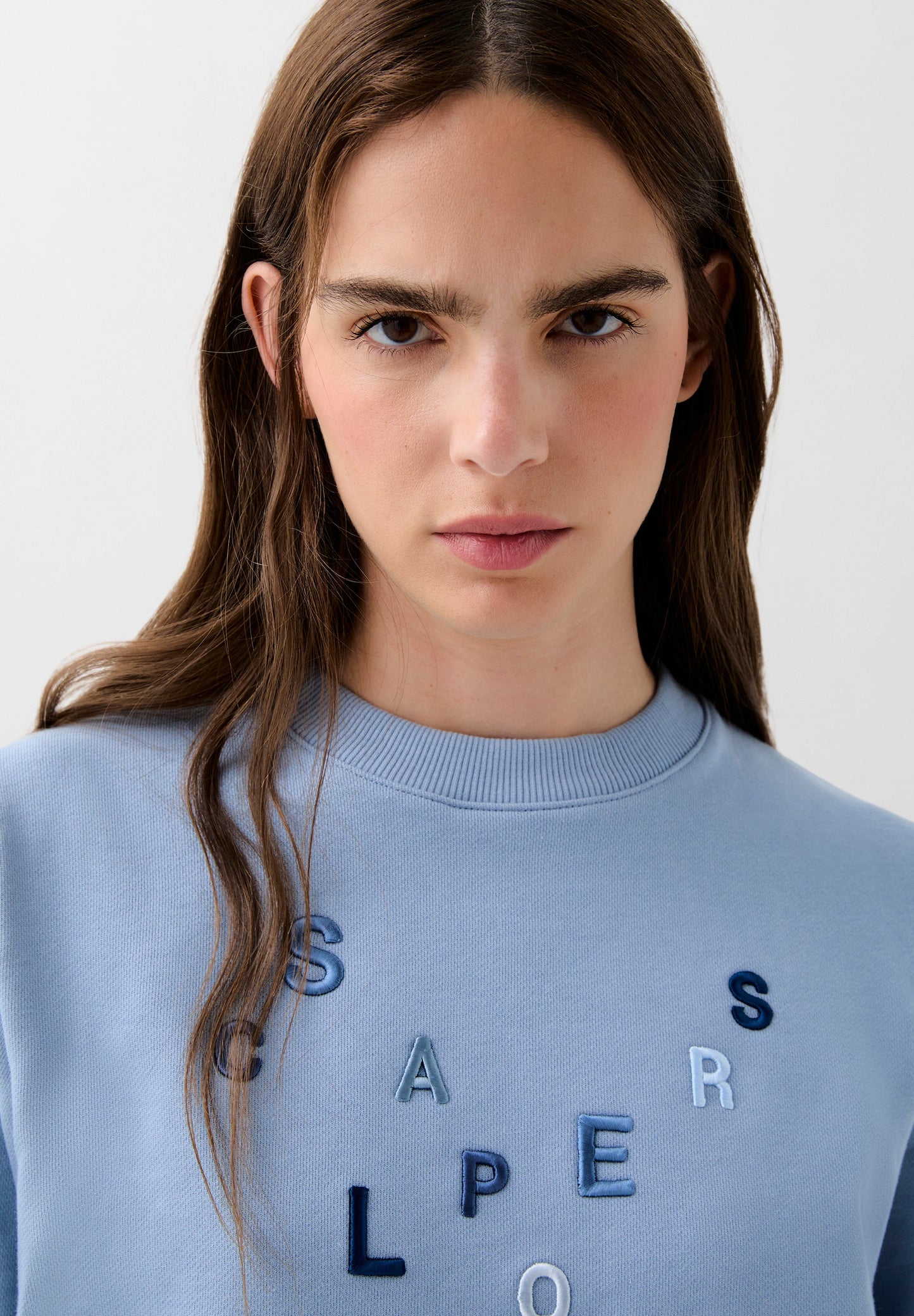 SWEATSHIRT WITH EMBROIDERED LETTERS