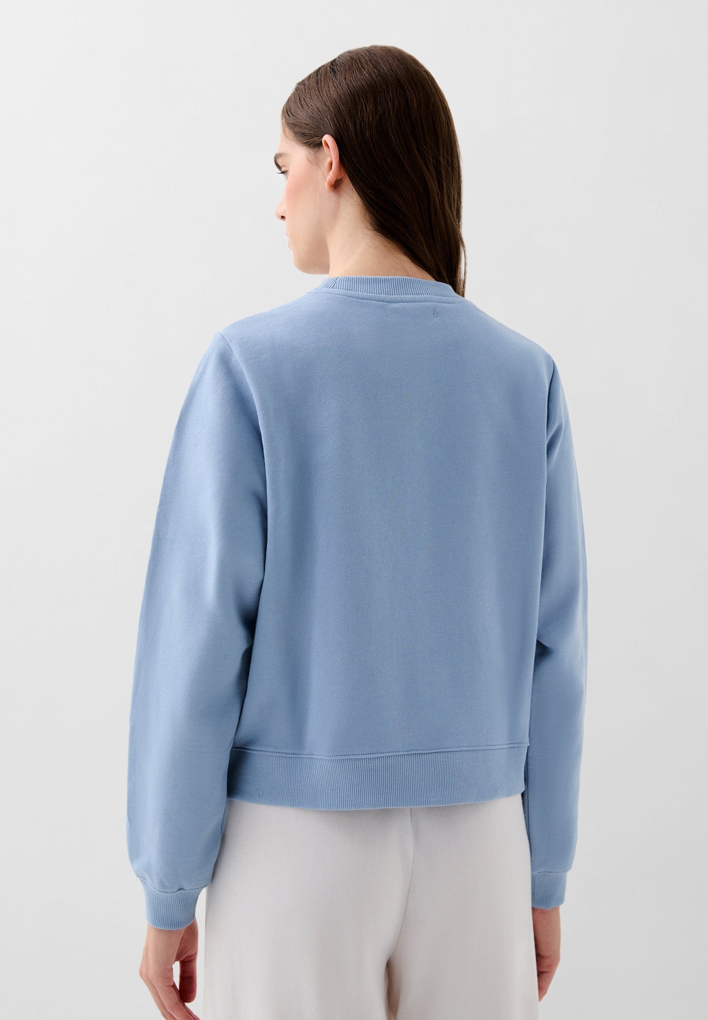 SWEATSHIRT WITH EMBROIDERED LETTERS