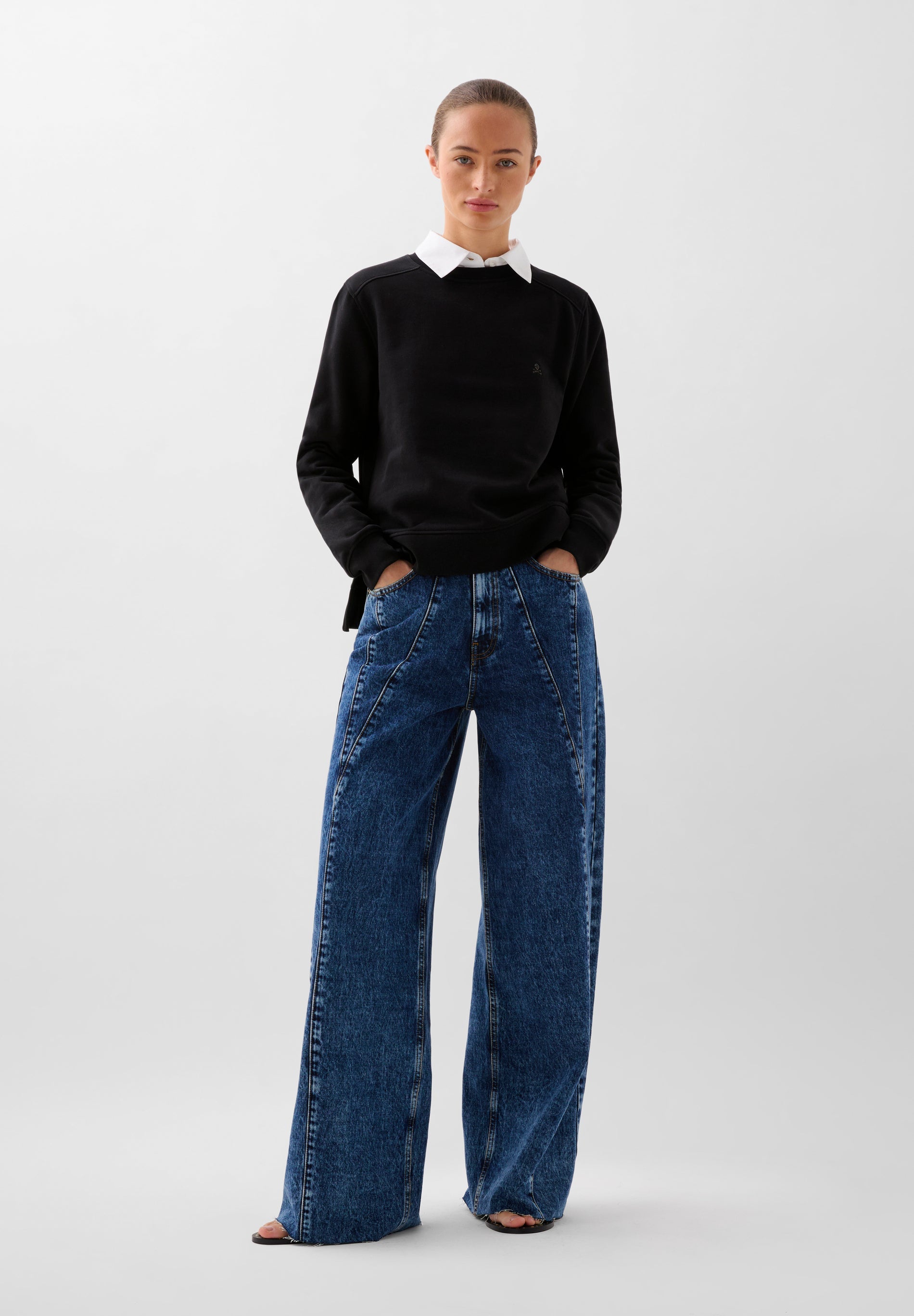 BASIC-SWEATSHIRT MIT TOTENKOPF