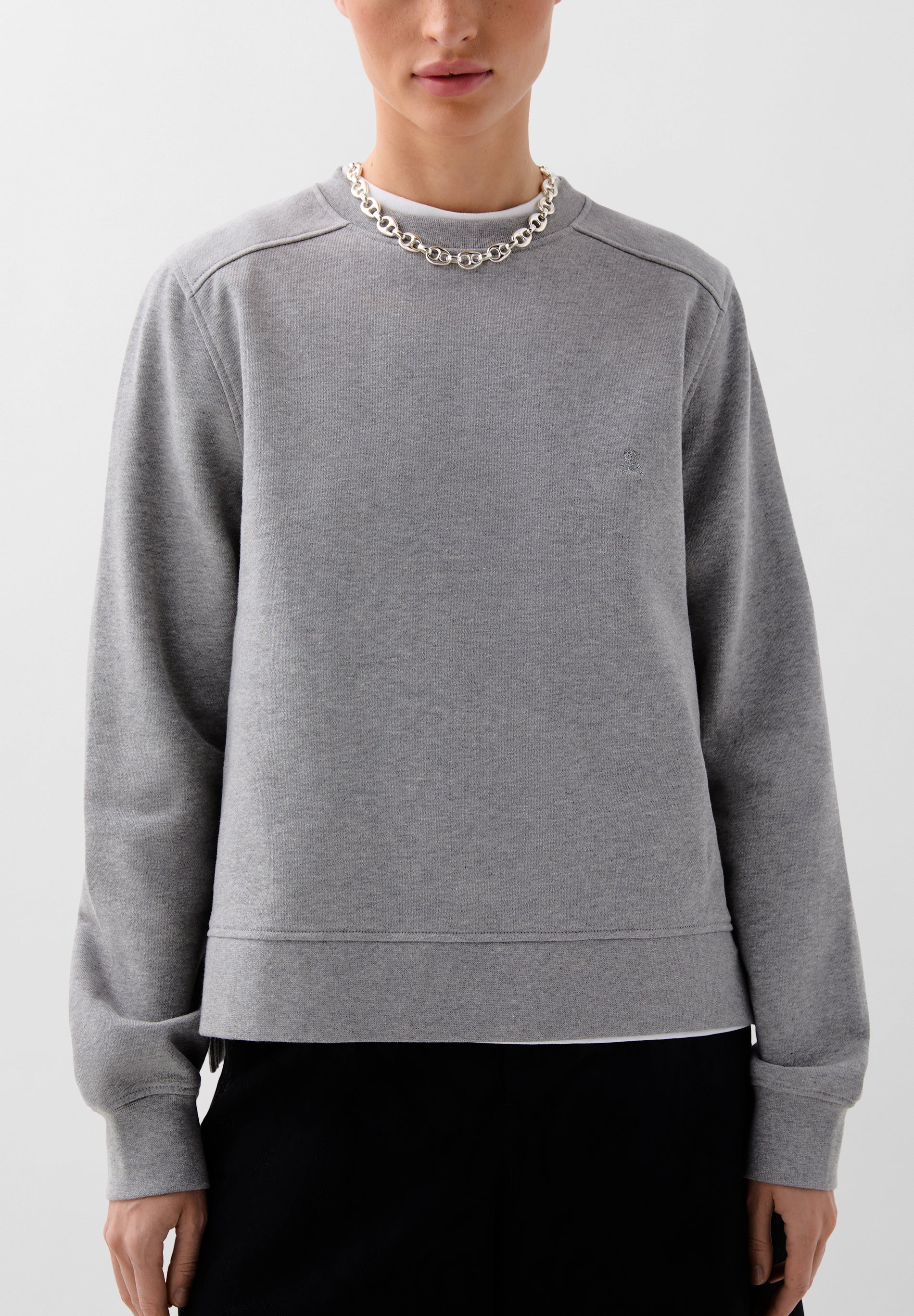 BASIC SKULL SWEATSHIRT