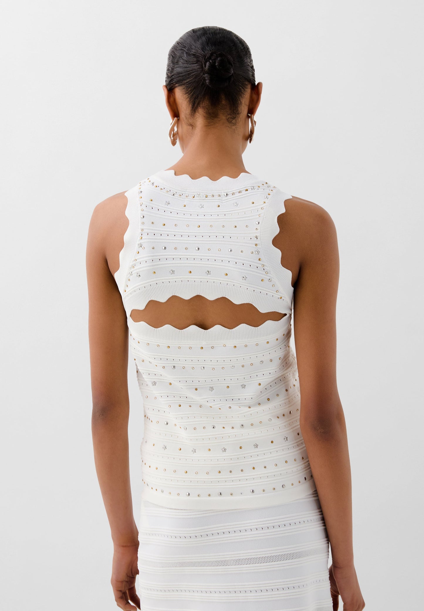 SC WHITE KNIT STUDS TOP